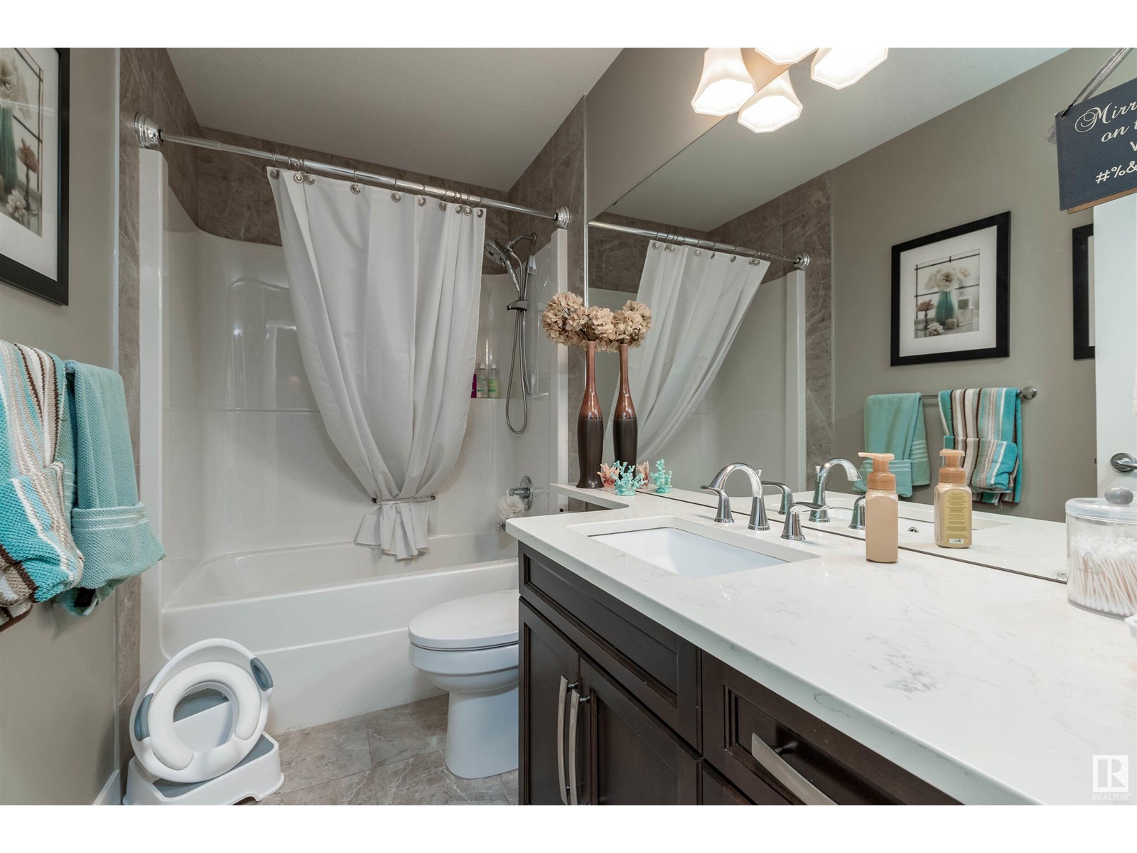Photo 13 of 431 Norway Cr, Sherwood Park AB