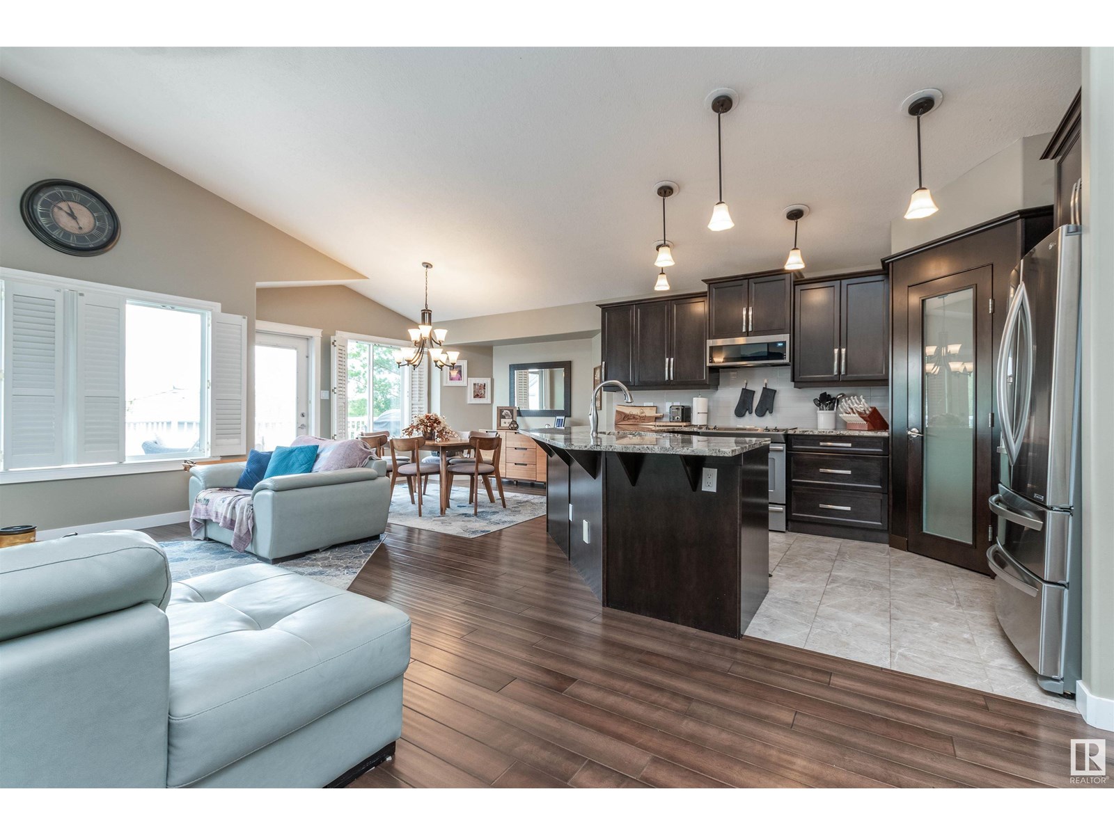 Photo 4 of 431 Norway Cr, Sherwood Park AB