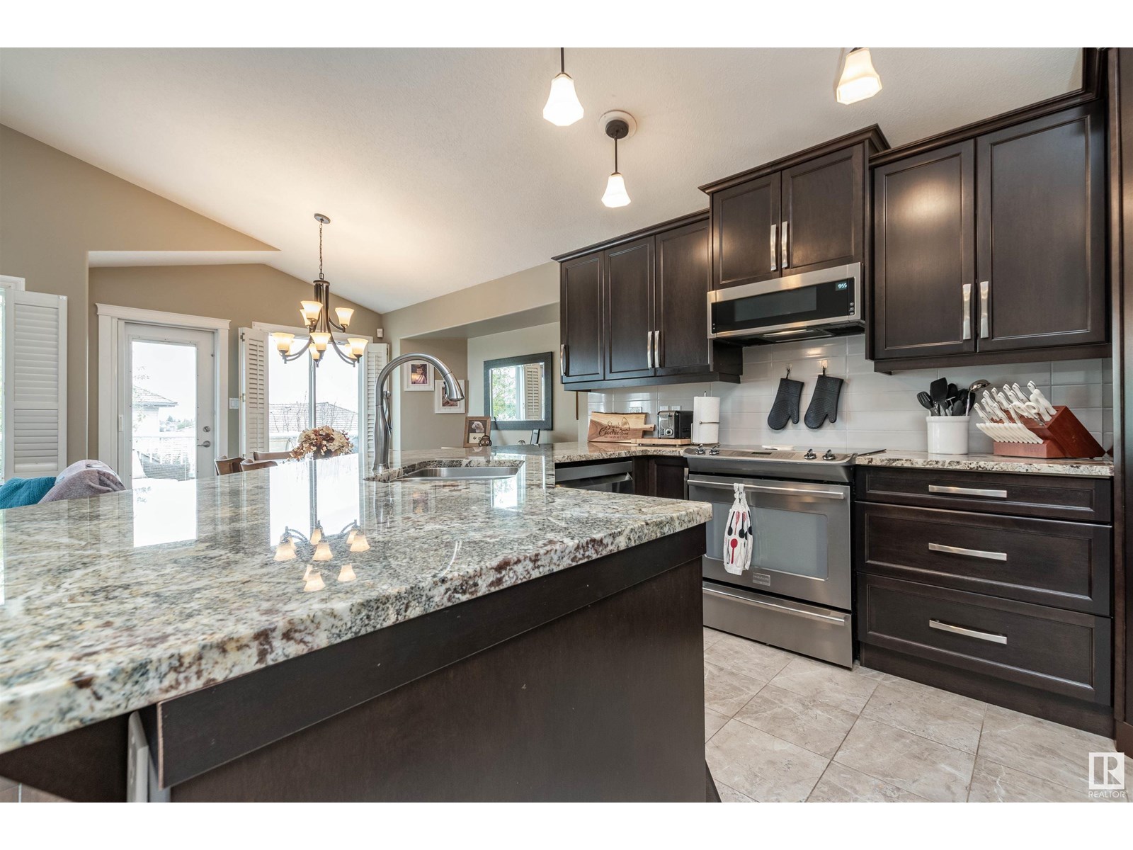 Photo 5 of 431 Norway Cr, Sherwood Park AB