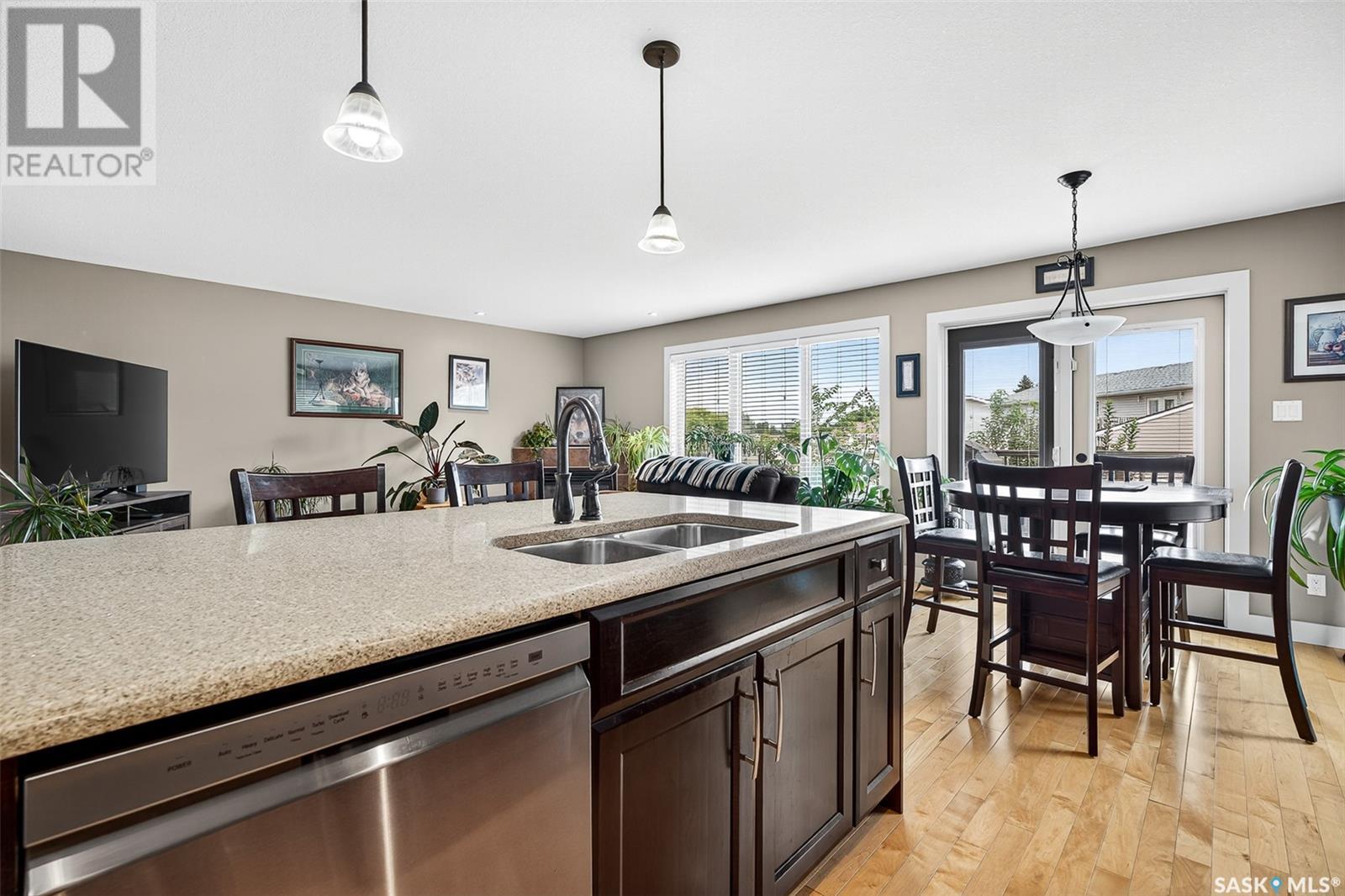 Photo 10 of 19 Everton Crescent Sw, Moose Jaw SK