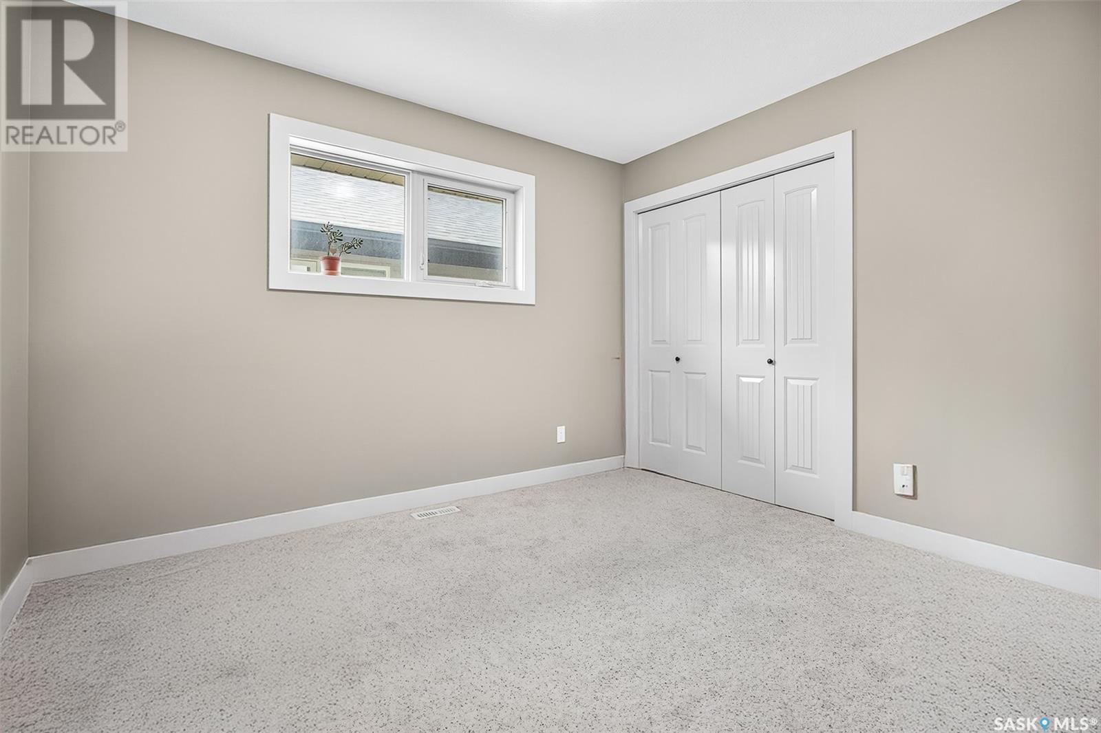 Photo 20 of 19 Everton Crescent Sw, Moose Jaw SK
