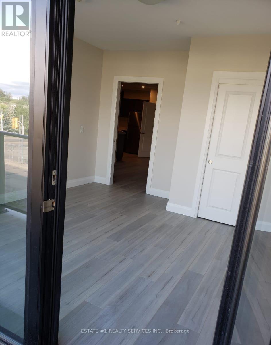 Photo 8 of 203 5 Wake Robin Drive, Kitchener ON