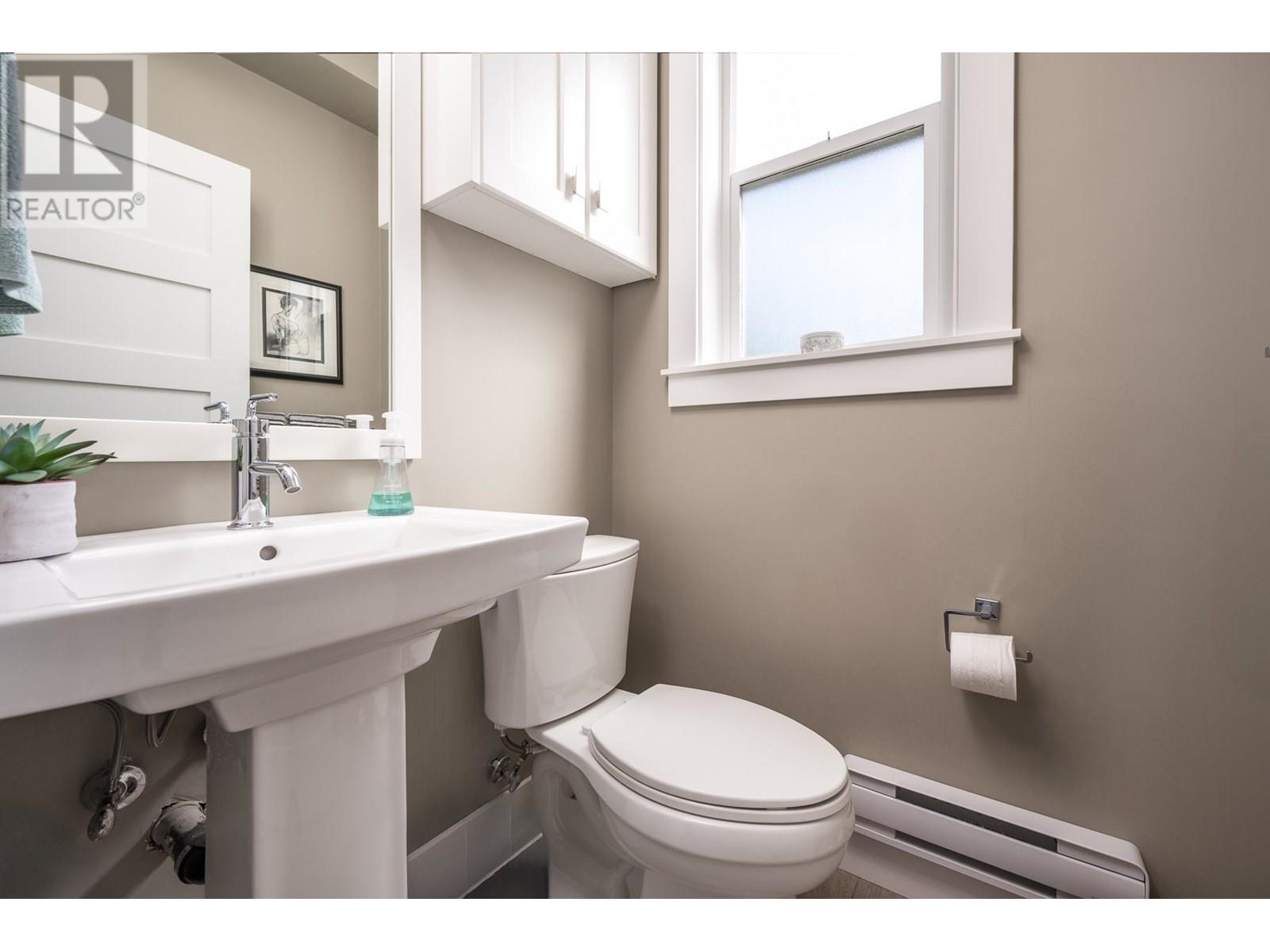 #14-4949 47A Avenue, Delta