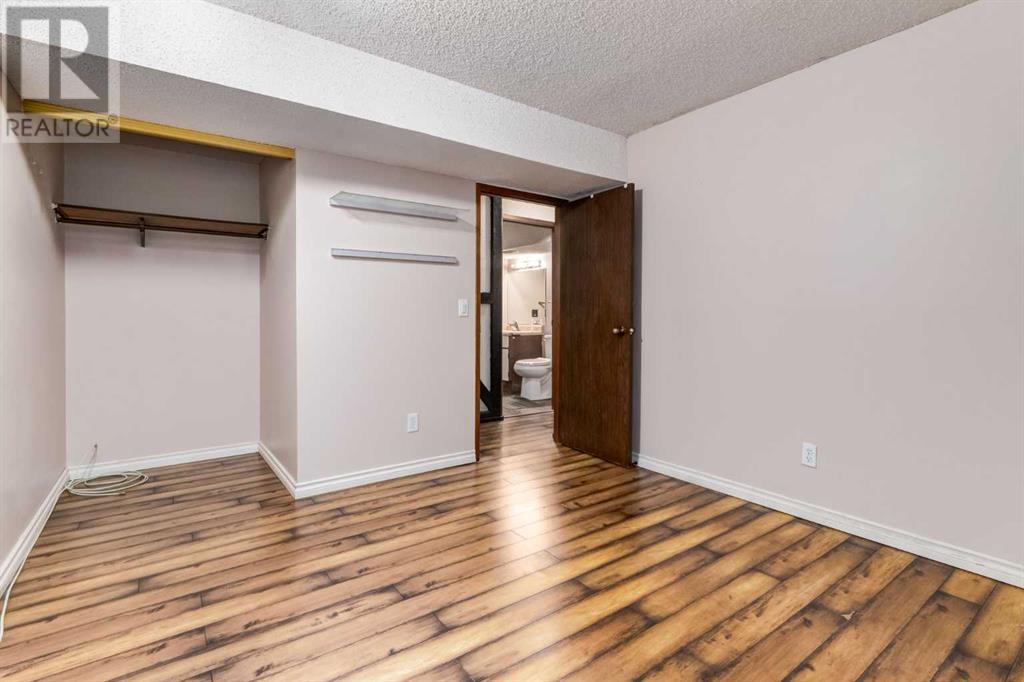 Single Family House 3 Level for Sale in  Castleridge Crescent NE Castleridge Calgary 