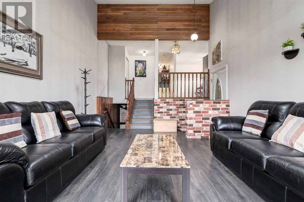 Single Family House 3 Level for Sale in  Castleridge Crescent NE Castleridge Calgary 