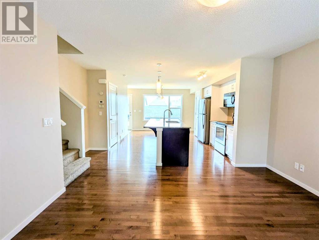 Photo 14 of 187 Evansborough Way Nw, Calgary AB