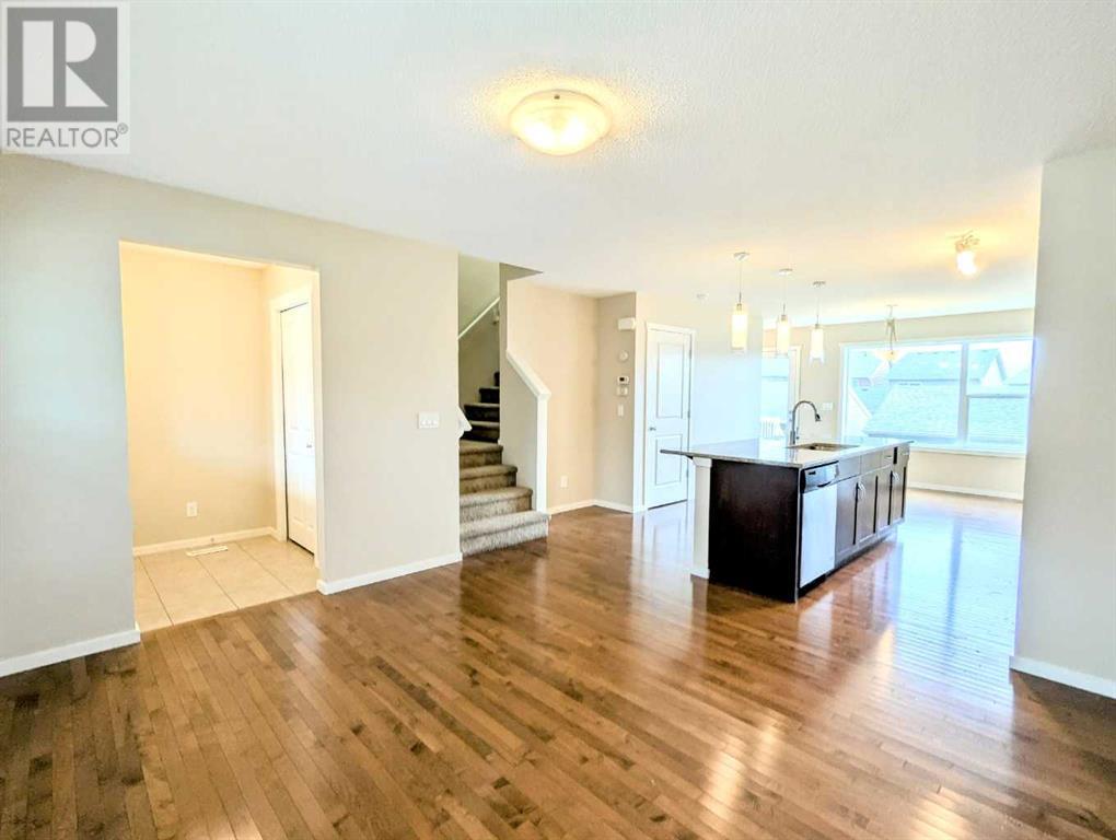 Photo 5 of 187 Evansborough Way Nw, Calgary AB
