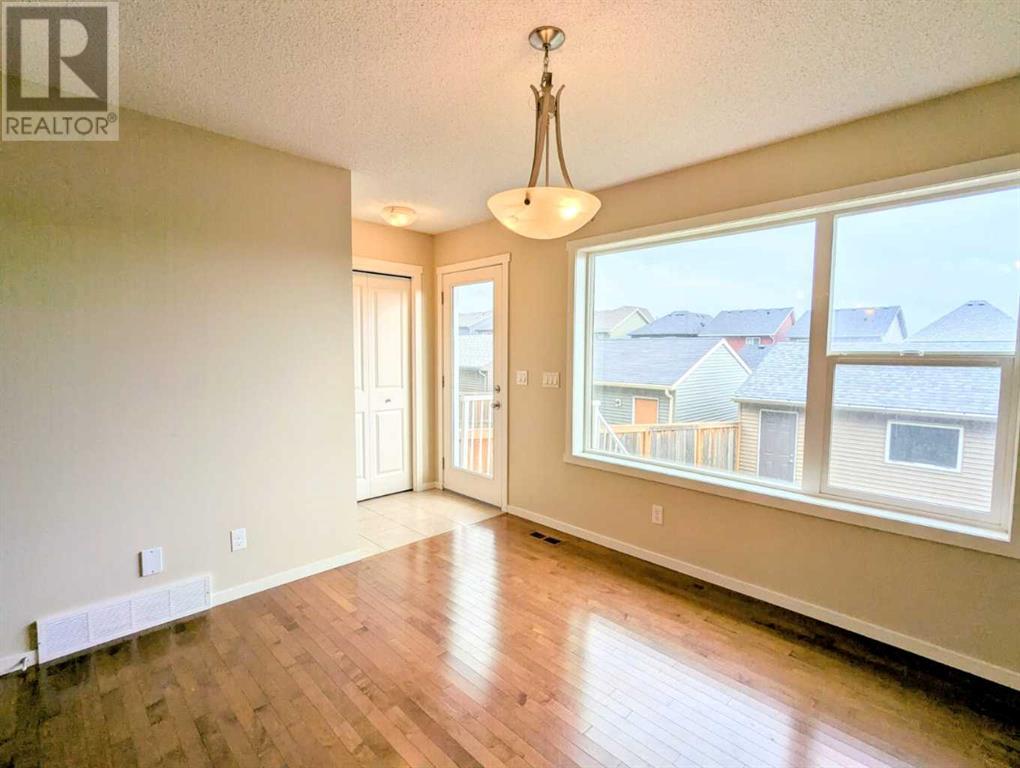 Photo 10 of 187 Evansborough Way Nw, Calgary AB