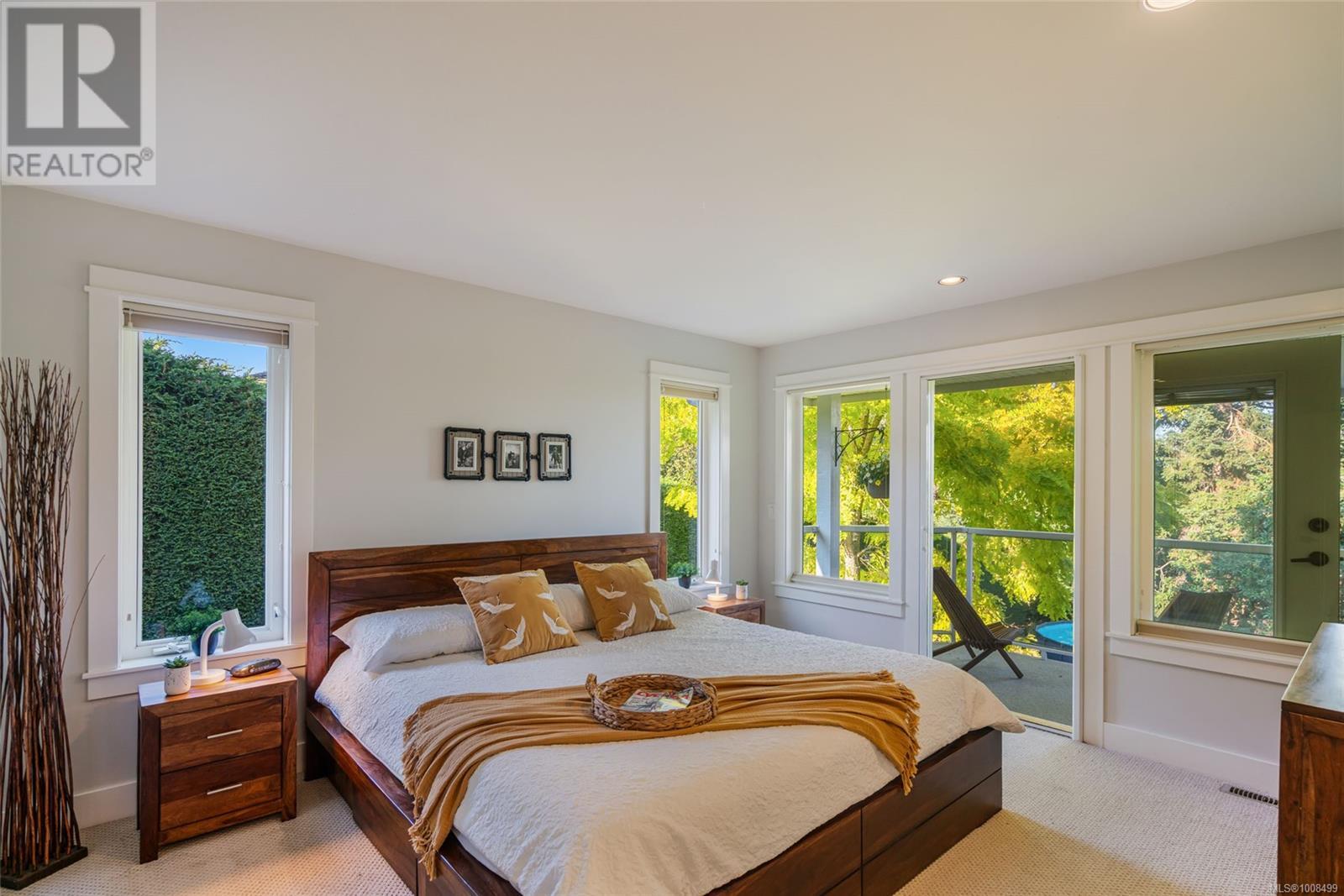 Photo 4 of 3557 Collingwood Dr, Nanoose Bay BC