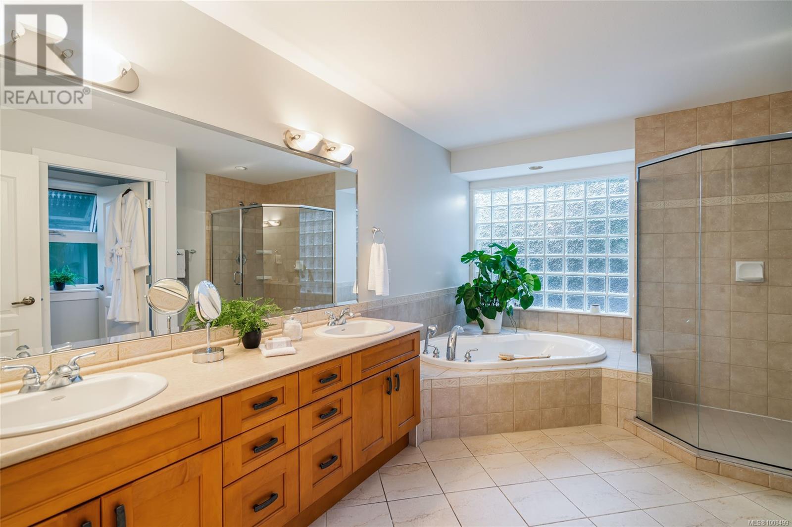 Photo 18 of 3557 Collingwood Dr, Nanoose Bay BC