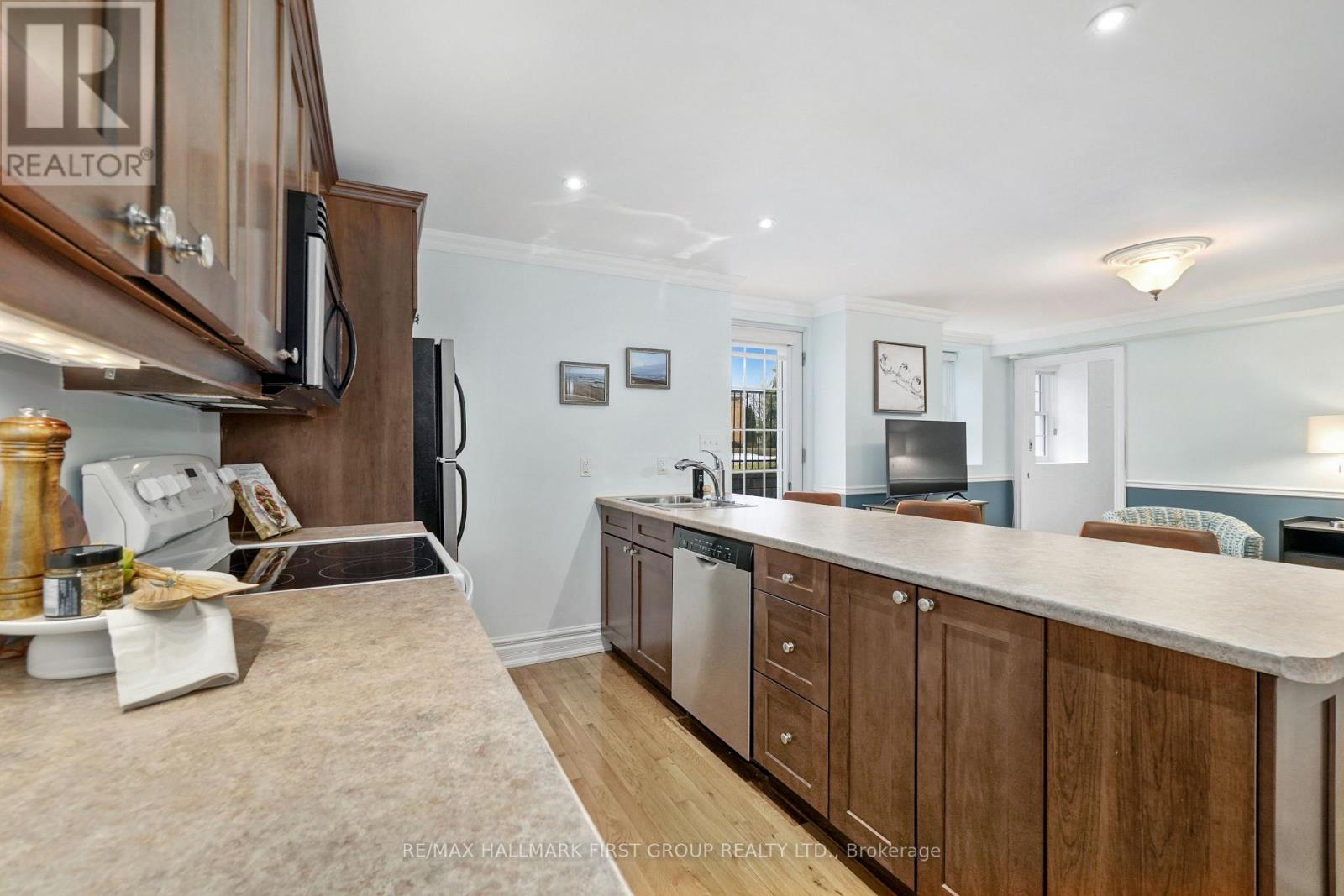 Photo 17 of 104 323 George Street, Cobourg ON