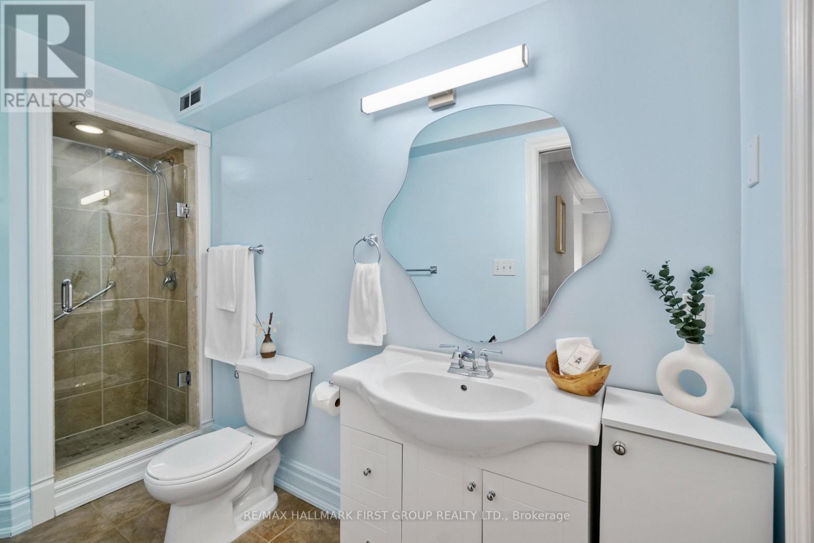 Photo 26 of 104 323 George Street, Cobourg ON