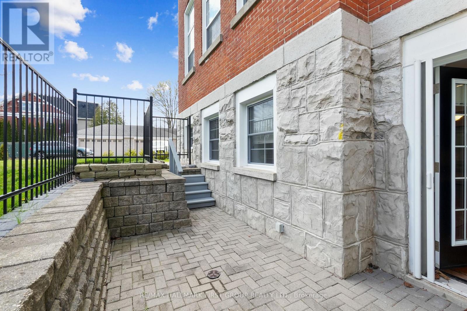 Photo 33 of 104 323 George Street, Cobourg ON