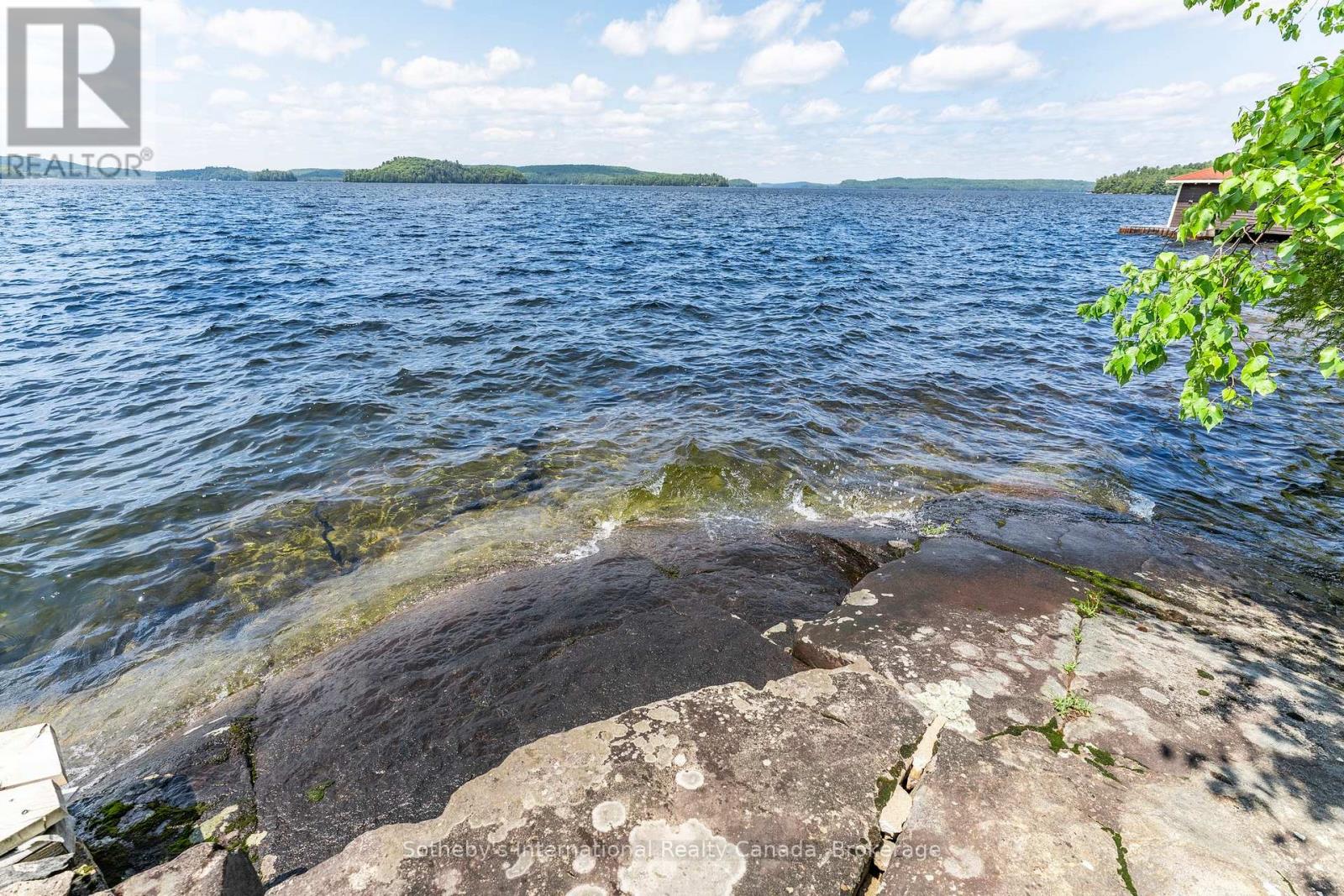 Photo 12 of 1076 Nithgrove Road, Lake Of Bays ON