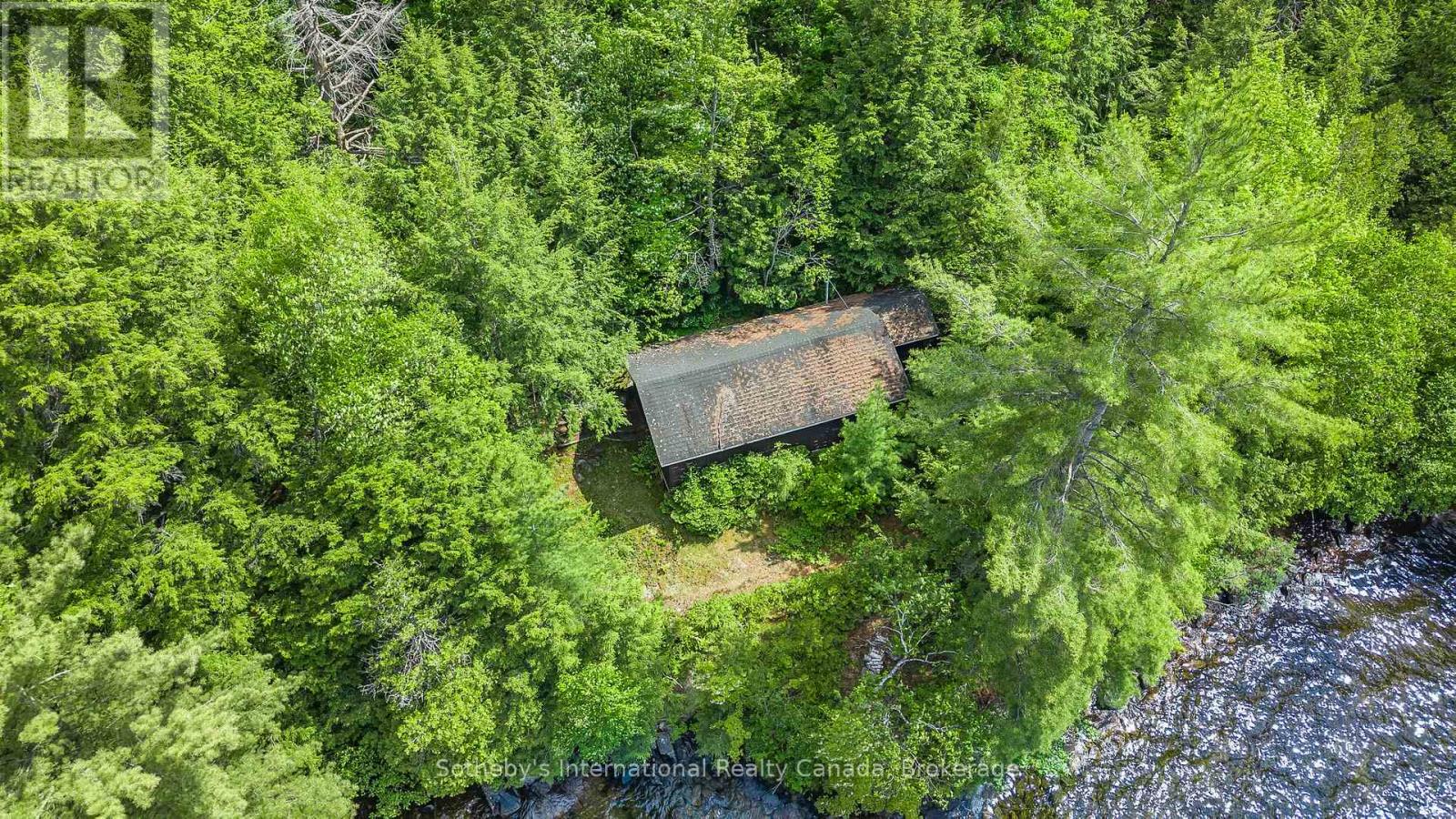 Photo 38 of 1076 Nithgrove Road, Lake Of Bays ON