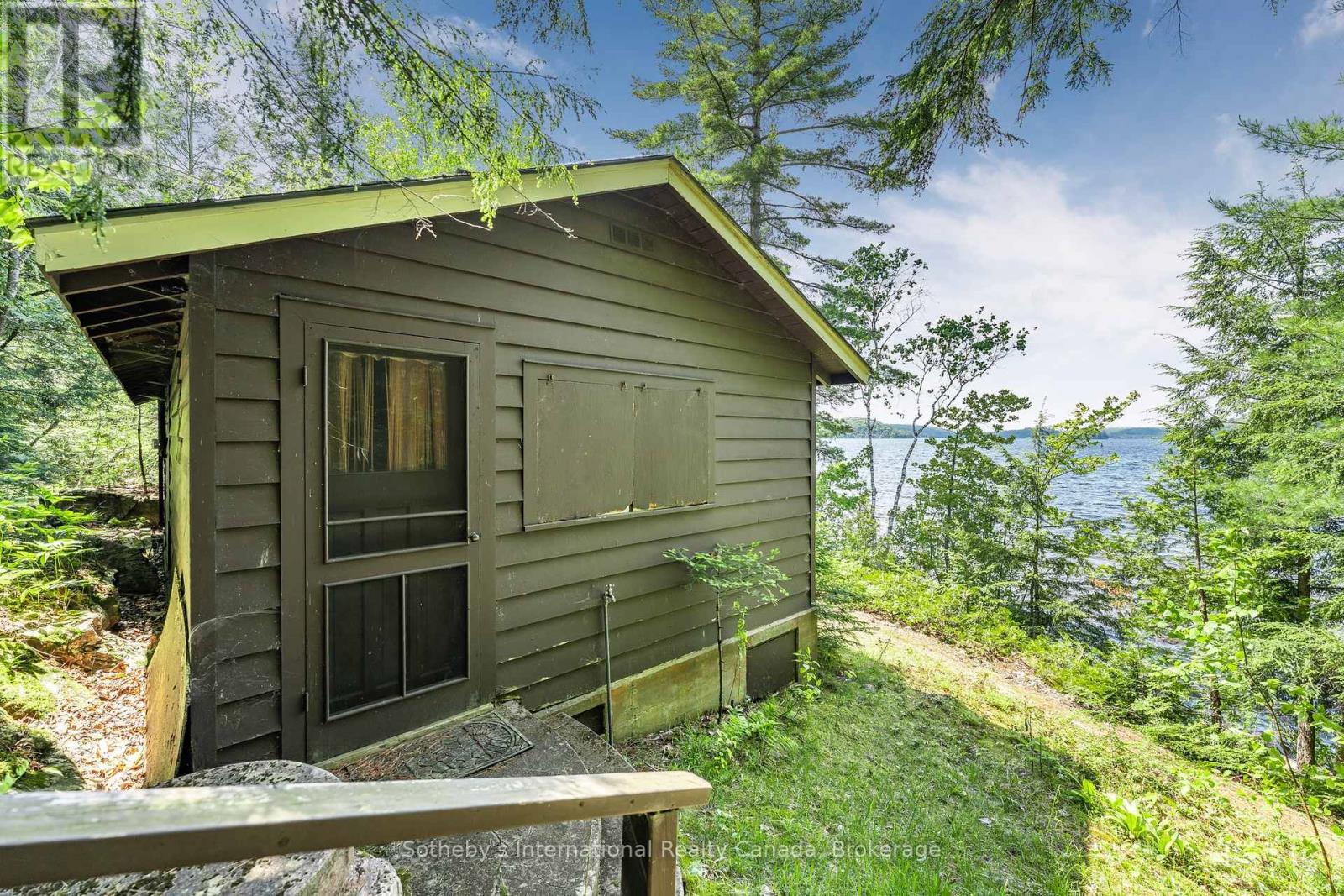Photo 39 of 1076 Nithgrove Road, Lake Of Bays ON