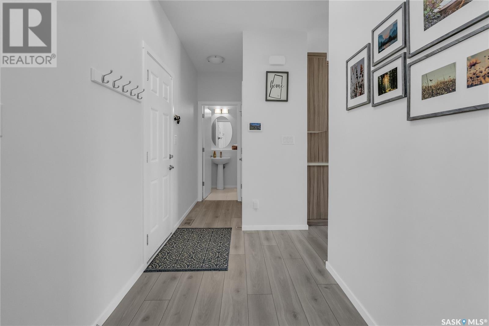 Photo 7 of 435 Mcfaull Crescent, Saskatoon SK