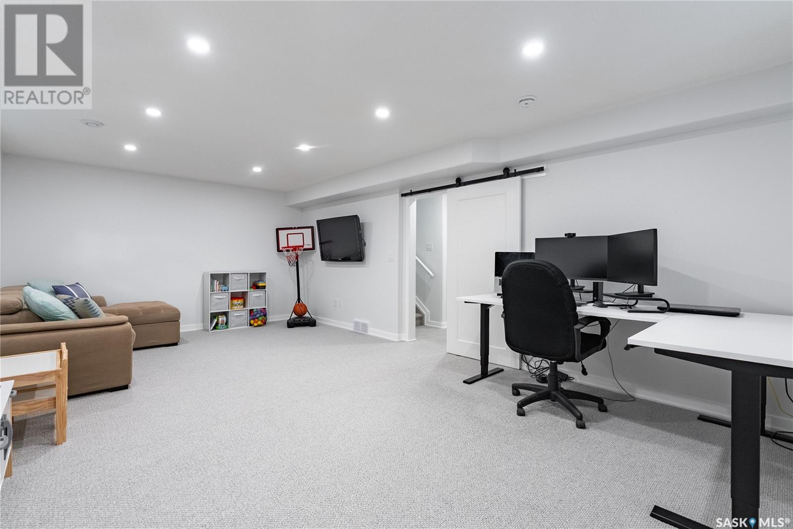 Photo 18 of 435 Mcfaull Crescent, Saskatoon SK