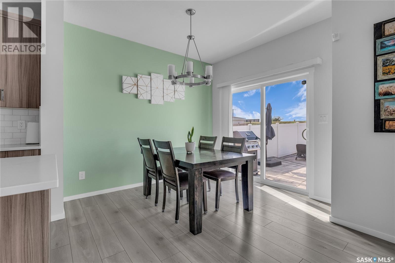 Photo 3 of 435 Mcfaull Crescent, Saskatoon SK