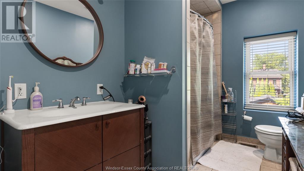 Photo 28 of 853 Monmouth Avenue, Windsor ON