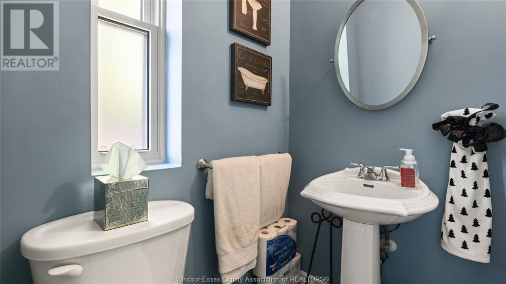 Photo 29 of 853 Monmouth Avenue, Windsor ON