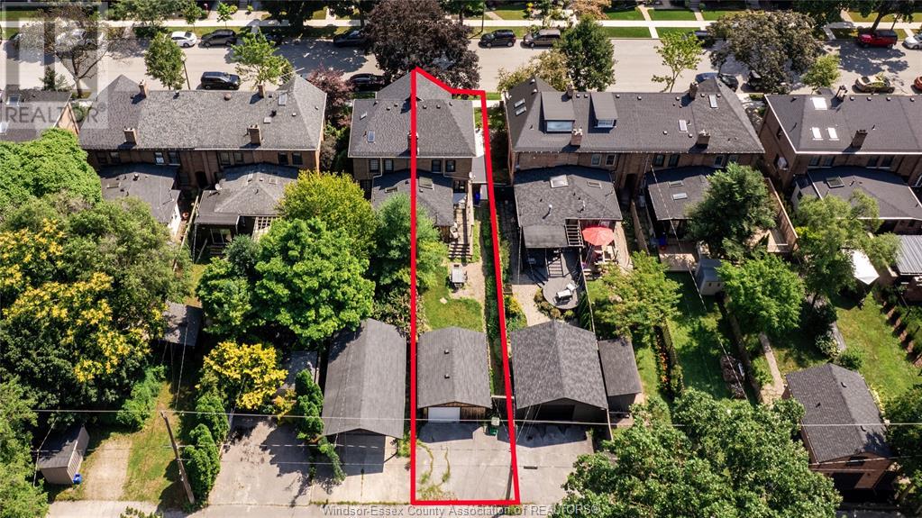 Photo 35 of 853 Monmouth Avenue, Windsor ON