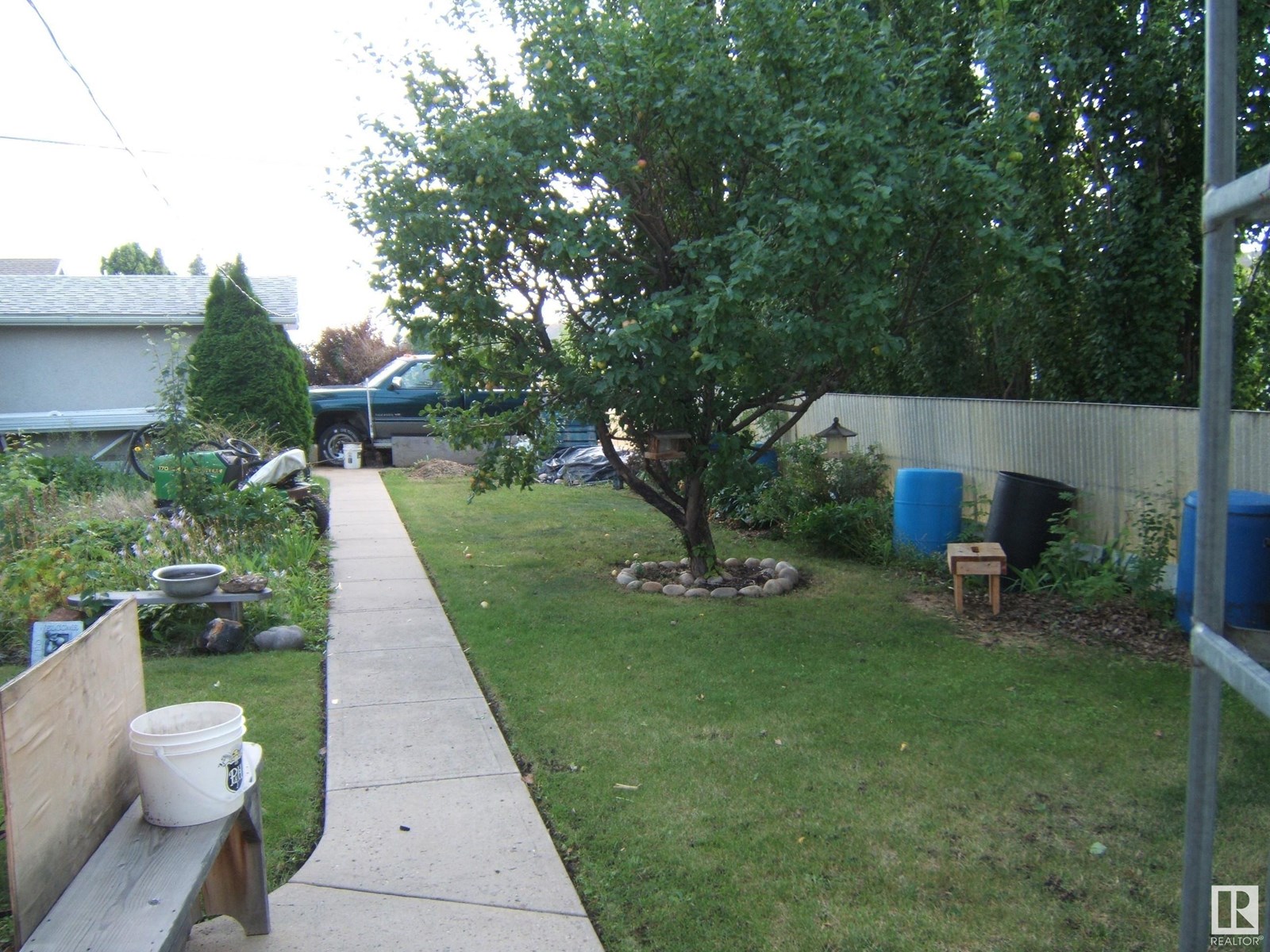 Photo 11 of 5125 45 Av, Vegreville AB