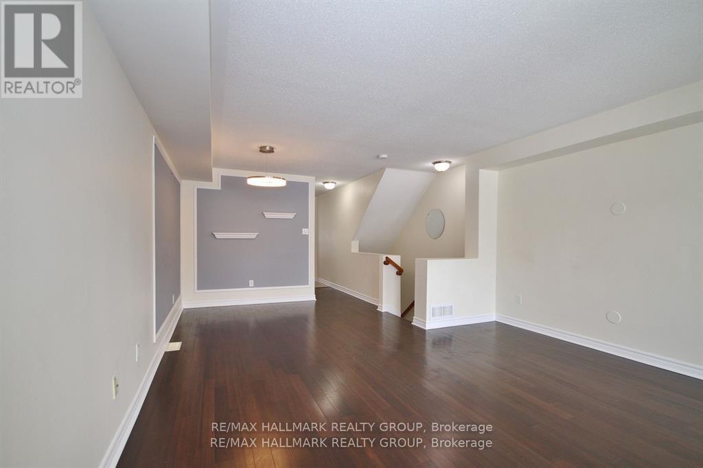 Photo 11 of 148 Paseo Private, Ottawa ON