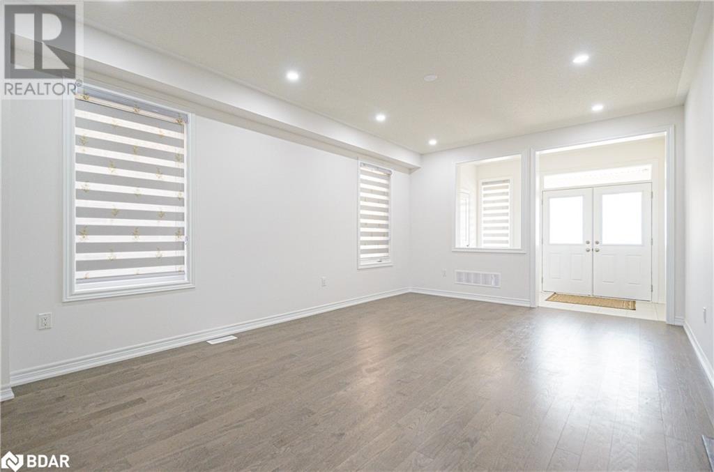 Photo 16 of 37 Baycroft Boulevard, Essa ON