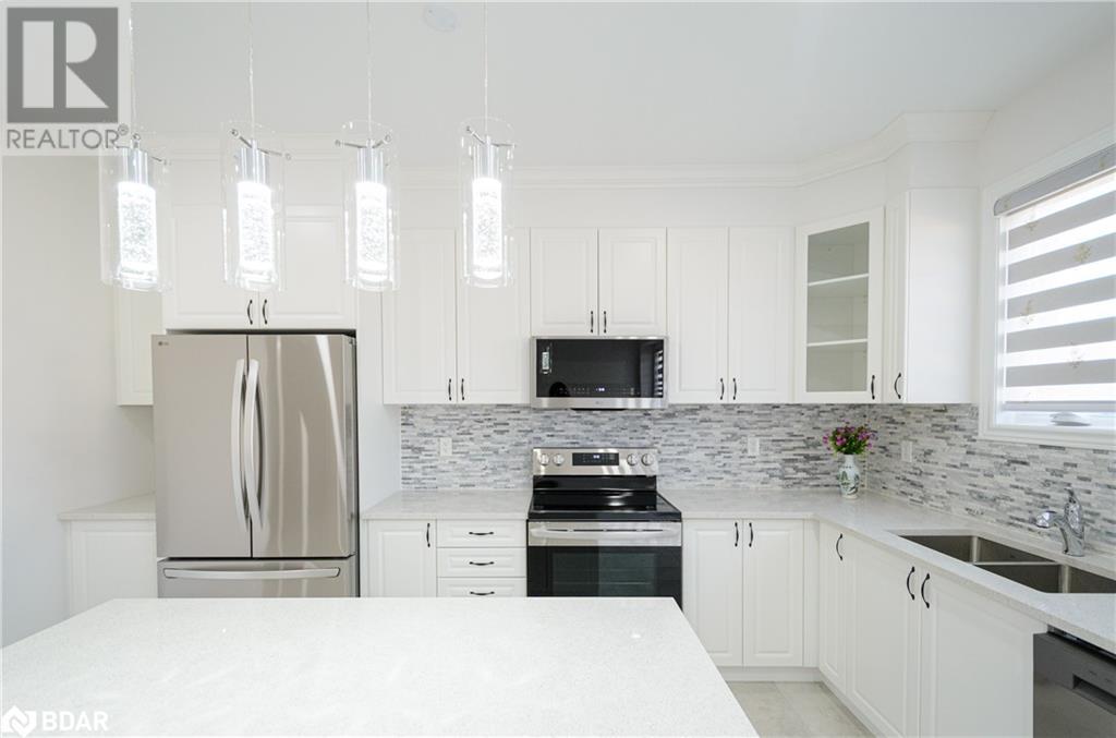 Photo 2 of 37 Baycroft Boulevard, Essa ON