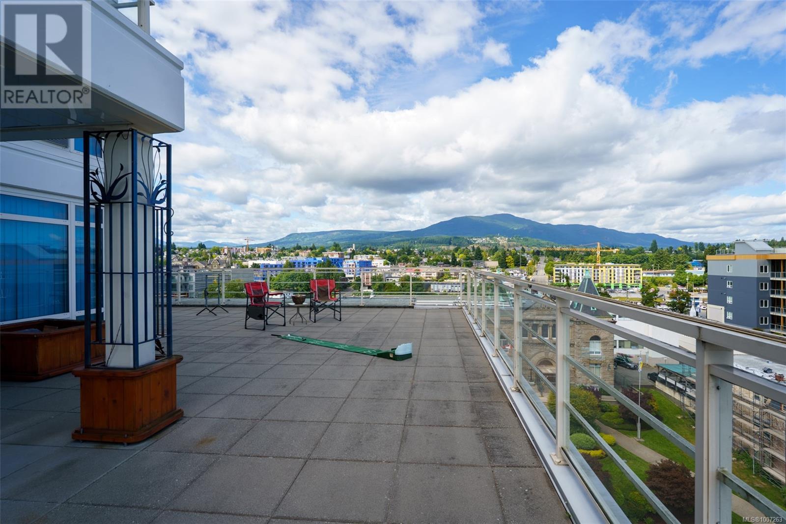 Photo 10 of 805 38 Front St, Nanaimo BC