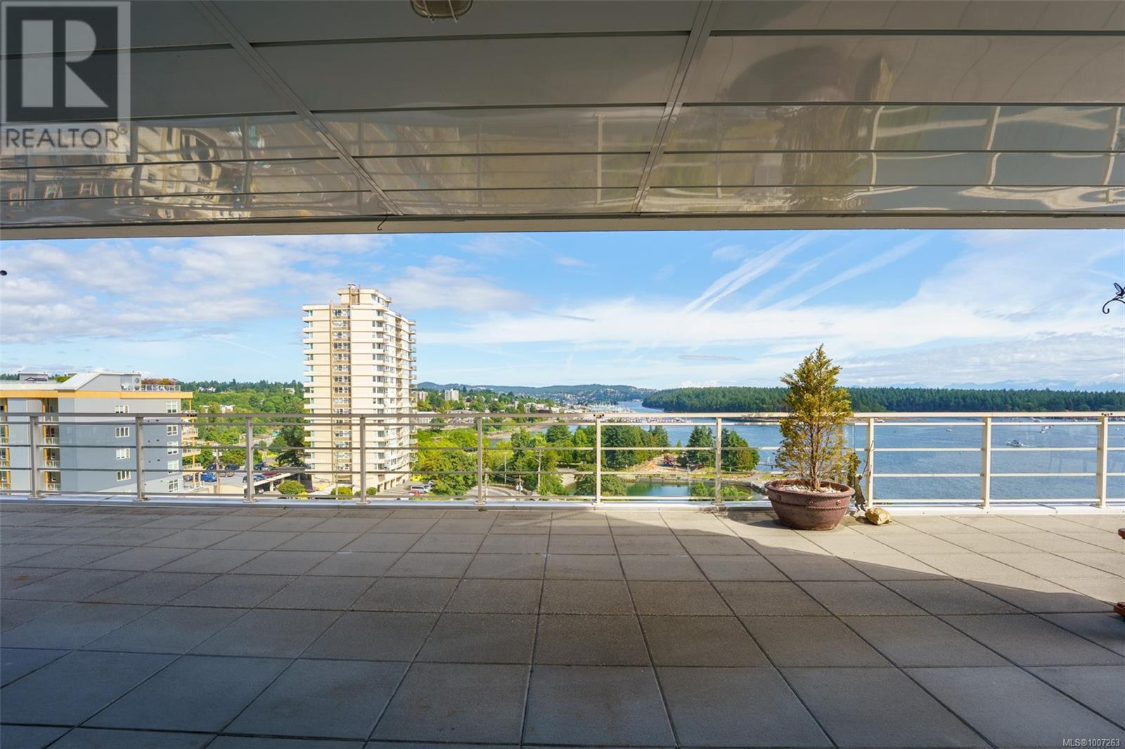 Photo 9 of 805 38 Front St, Nanaimo BC