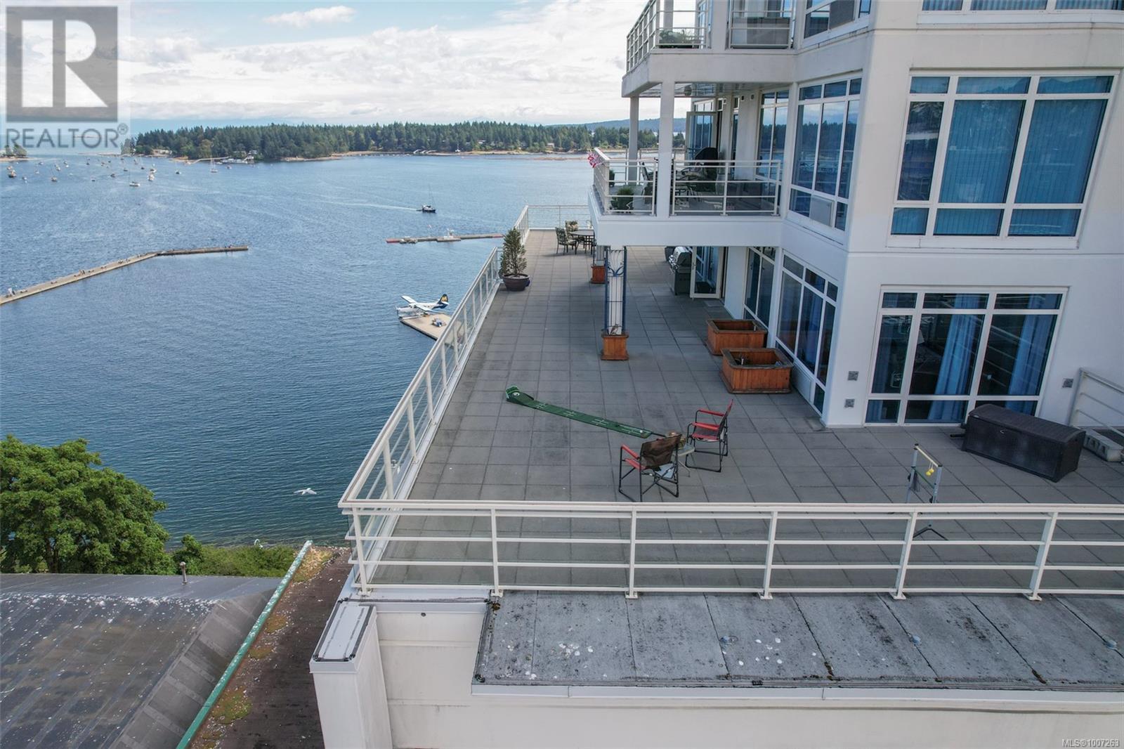 Photo 25 of 805 38 Front St, Nanaimo BC
