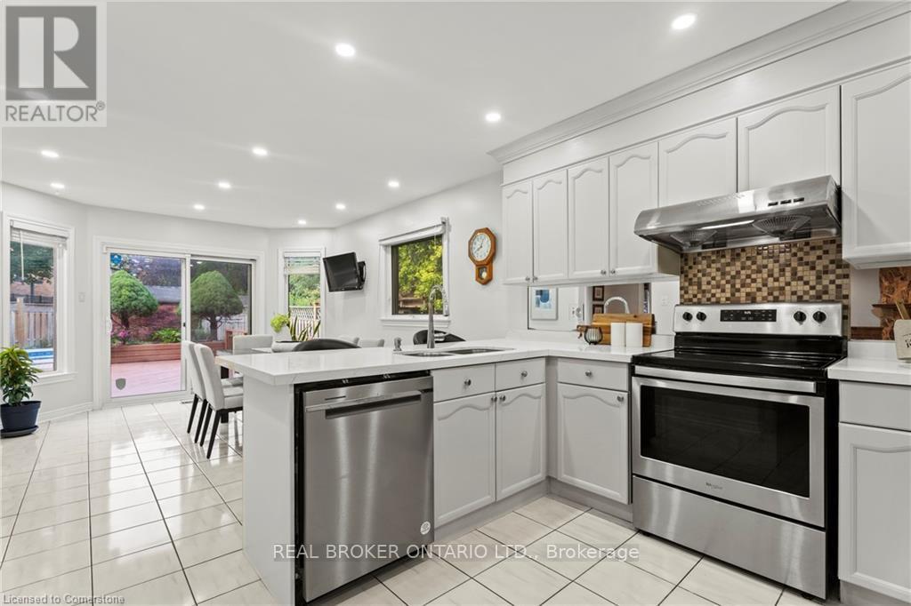 Photo 21 of 3407 Clayton Road, Mississauga ON