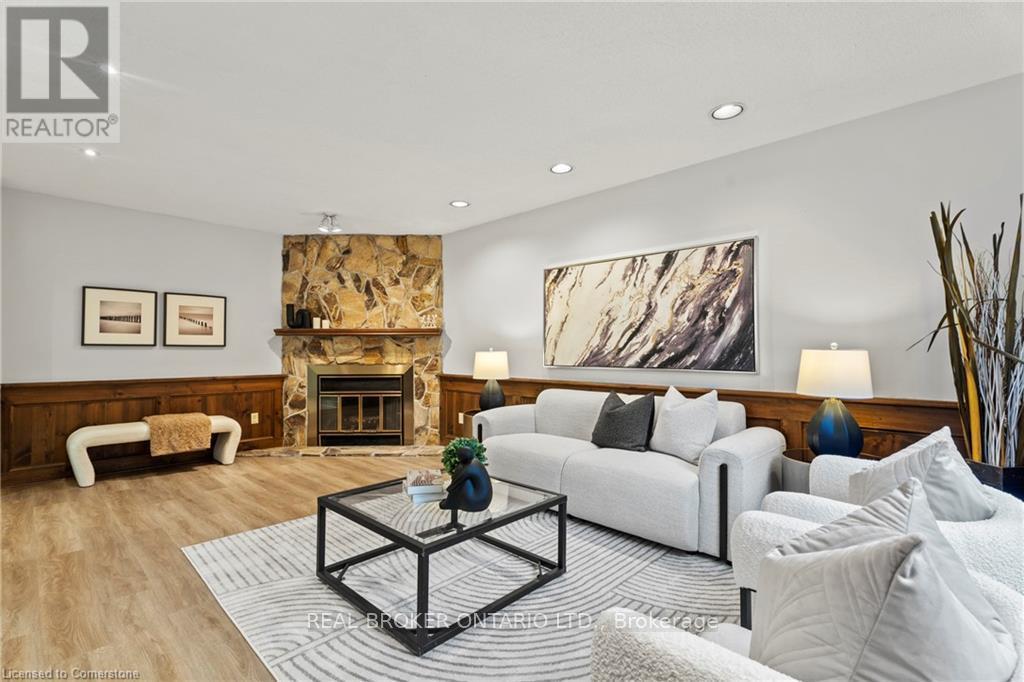 Photo 29 of 3407 Clayton Road, Mississauga ON