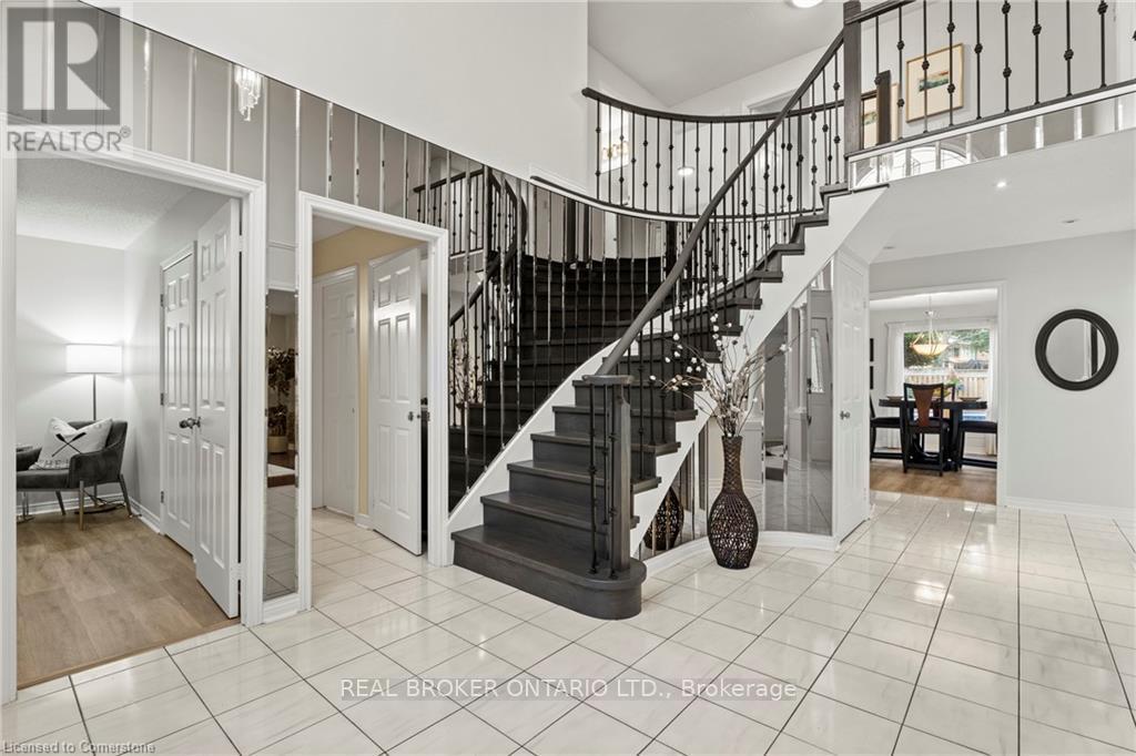 Photo 35 of 3407 Clayton Road, Mississauga ON