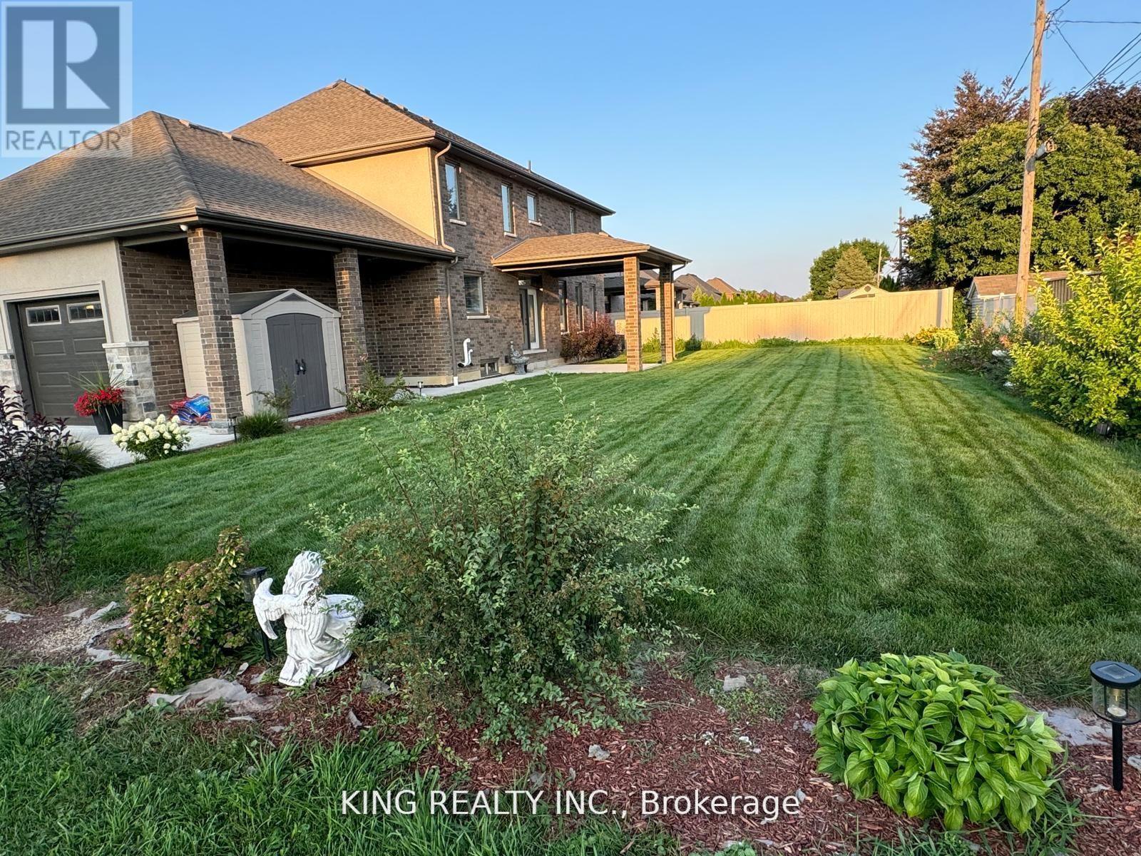 Photo 9 of 138 Ulster Street, Lasalle ON