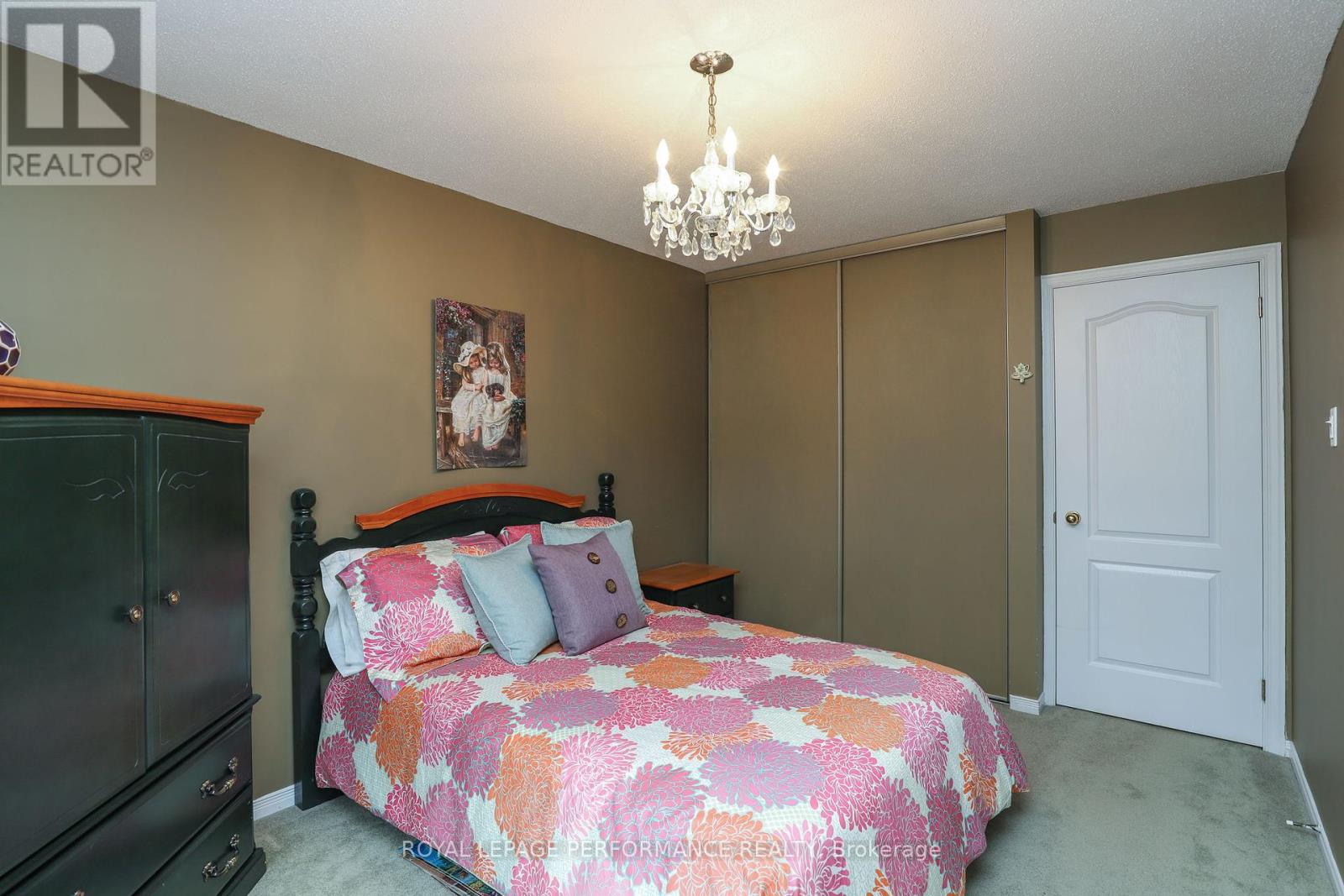 Photo 20 of 104 Stonebriar Drive, Ottawa ON