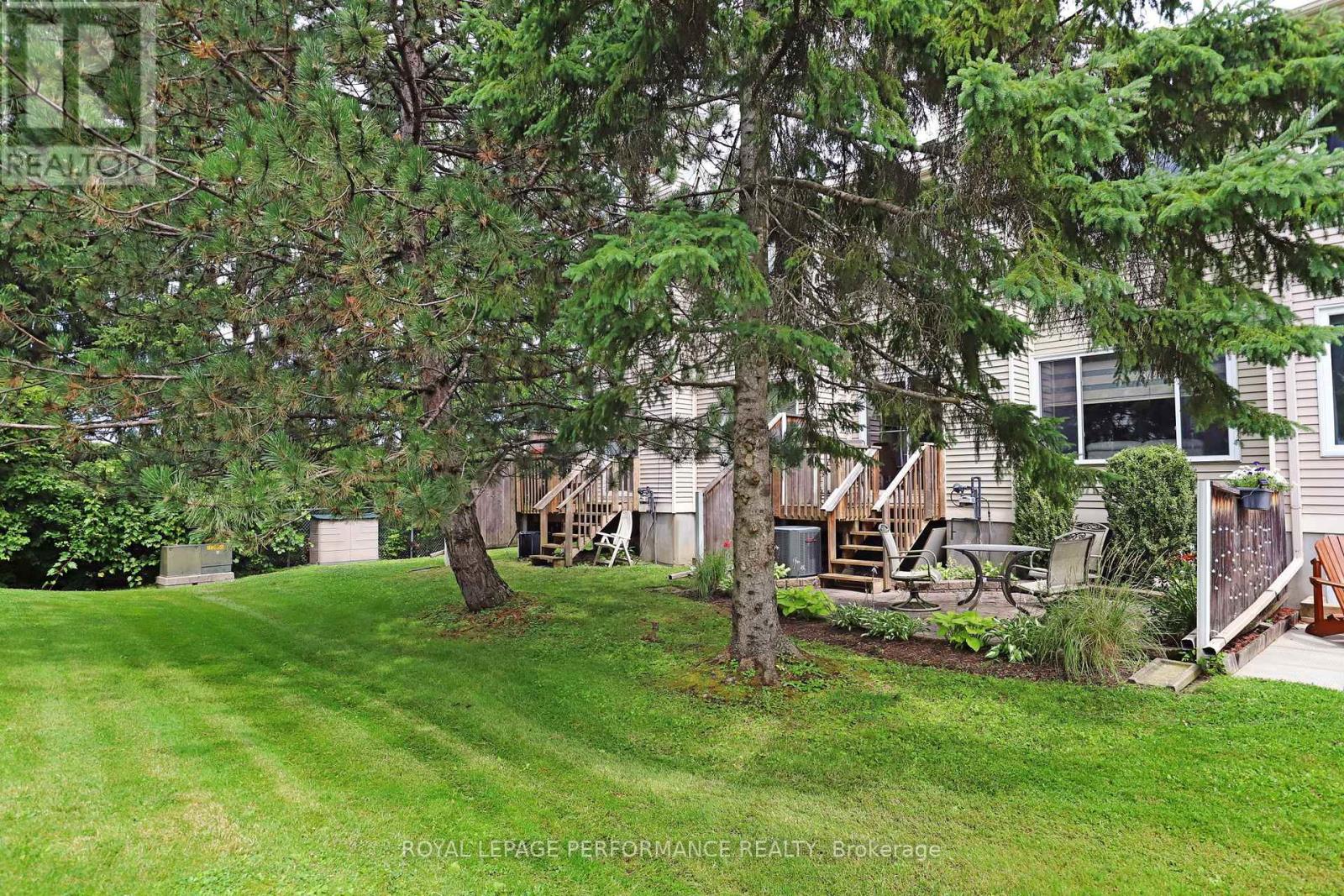 Photo 27 of 104 Stonebriar Drive, Ottawa ON