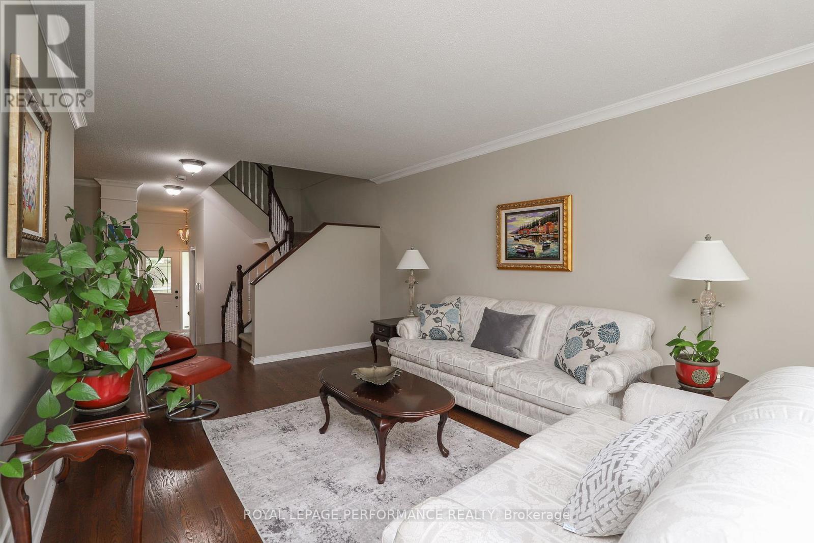 Photo 7 of 104 Stonebriar Drive, Ottawa ON