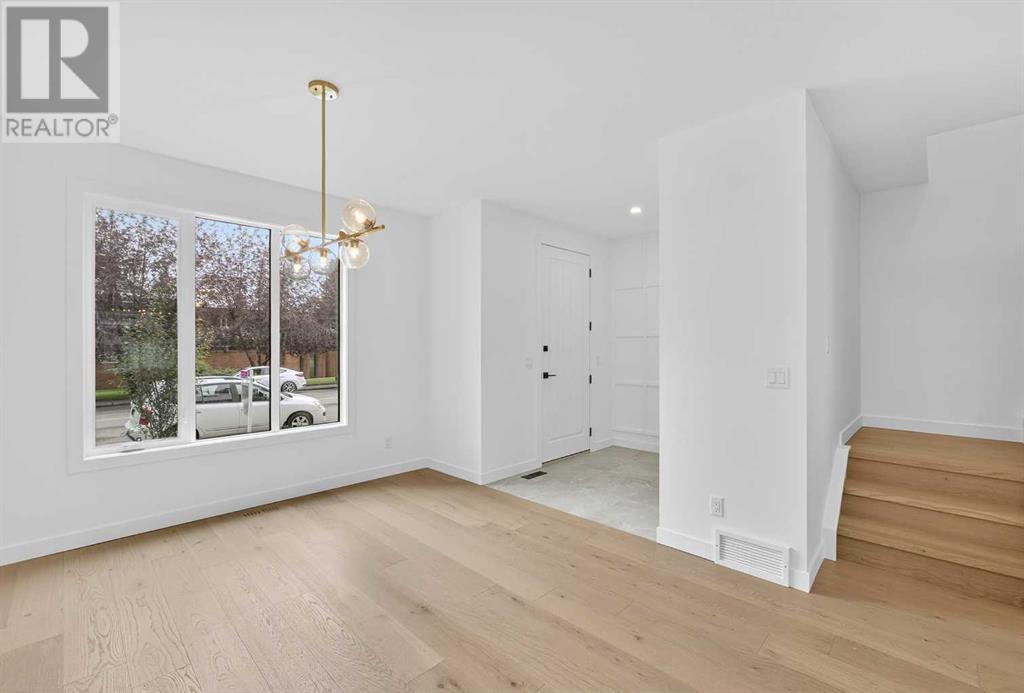 Single Family House for Sale in   Avenue SW North Glenmore Park Calgary 