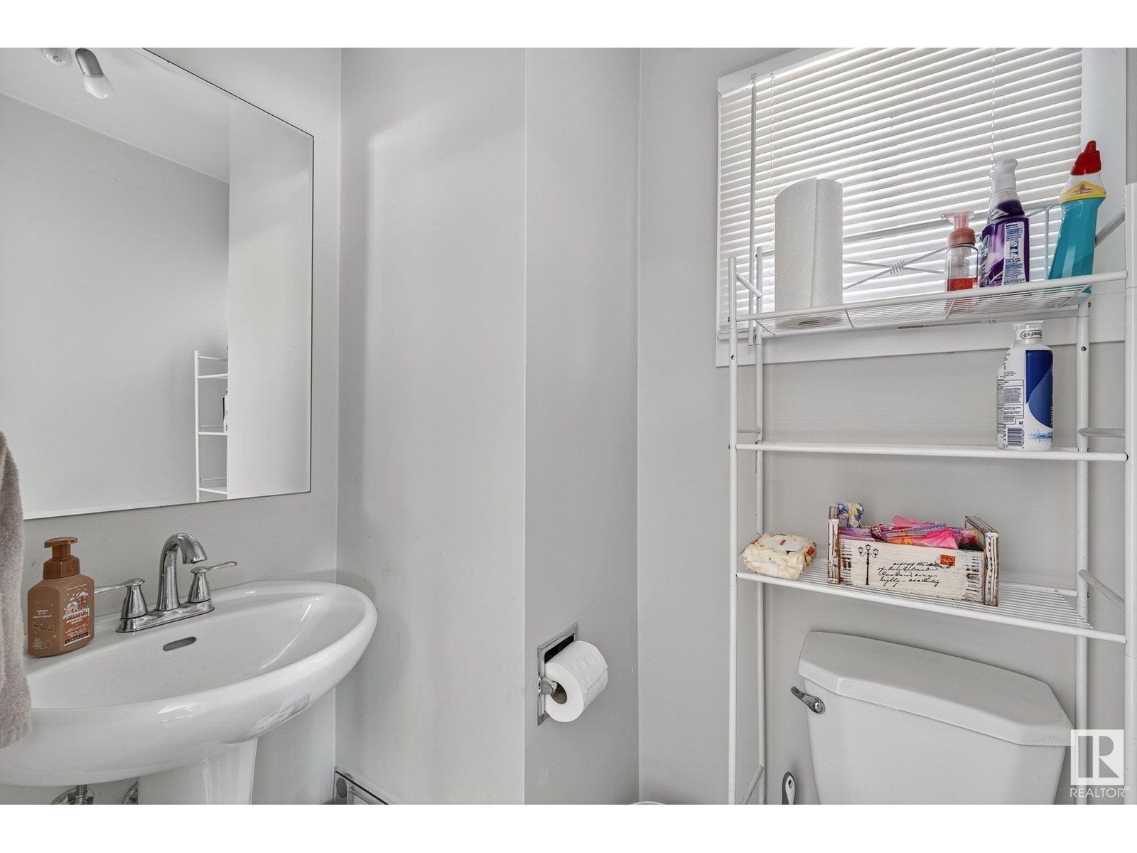 Photo 28 of 9479 75 St Nw, Edmonton AB