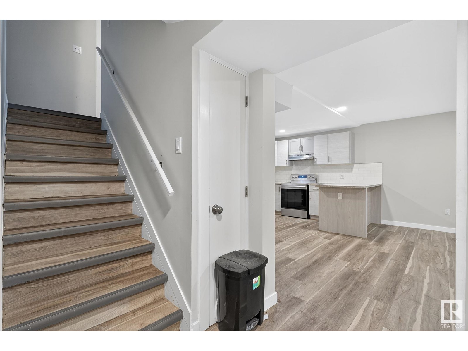 Photo 38 of 9479 75 St Nw, Edmonton AB