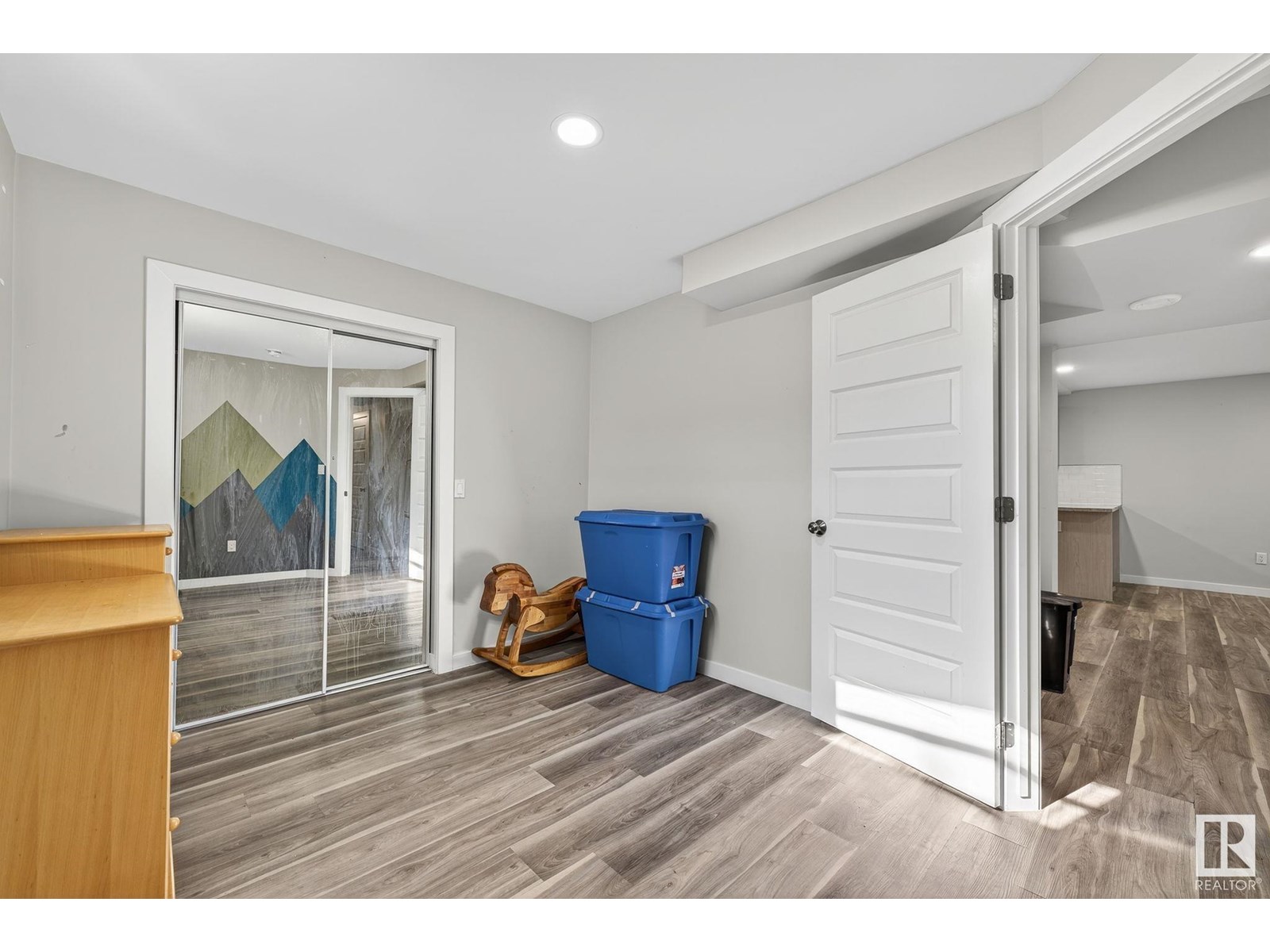 Photo 53 of 9479 75 St Nw, Edmonton AB