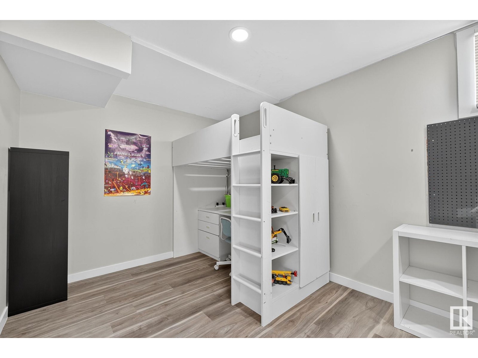 Photo 33 of 9479 75 St Nw, Edmonton AB