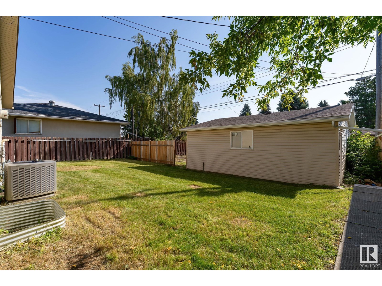 Photo 35 of 9479 75 St Nw, Edmonton AB