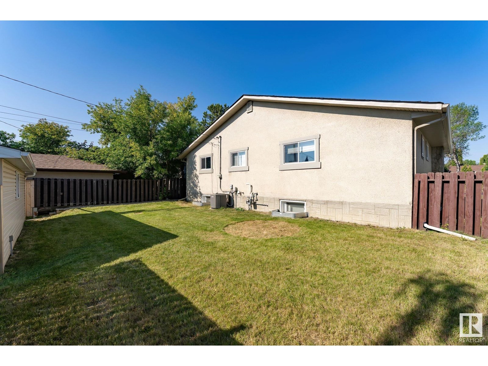 Photo 40 of 9479 75 St Nw, Edmonton AB