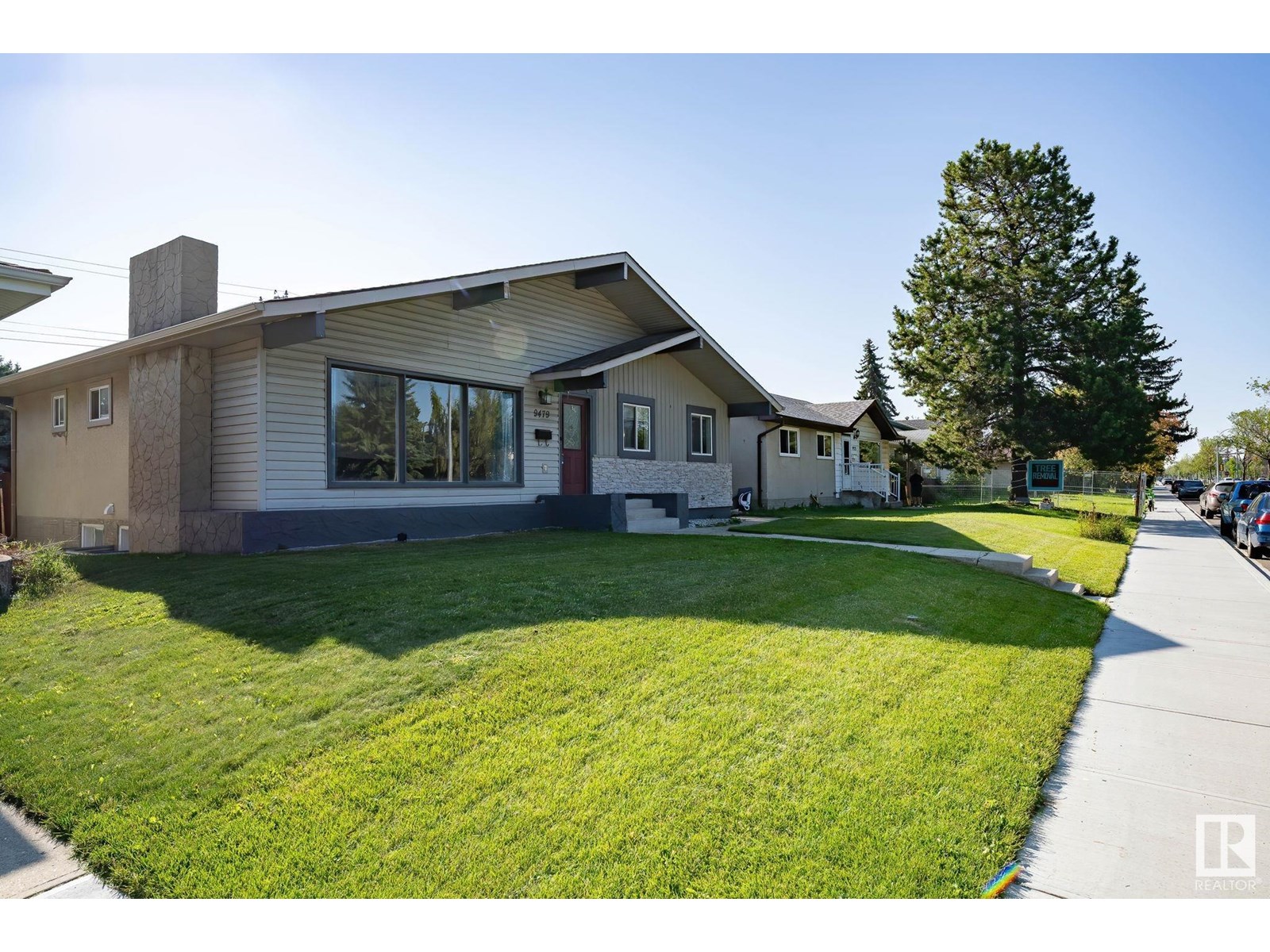 Photo 7 of 9479 75 St Nw, Edmonton AB