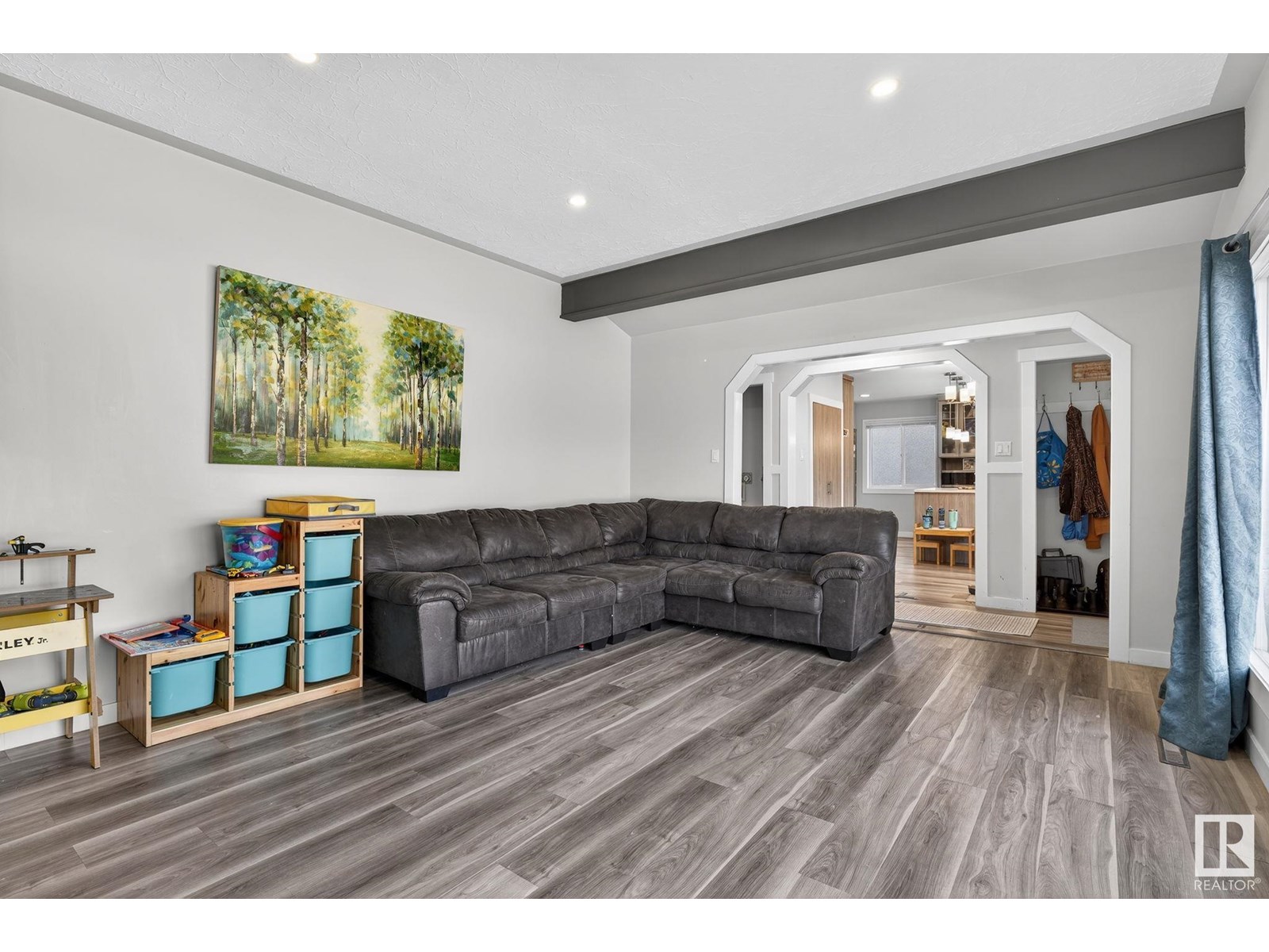 Photo 1 of 9479 75 St Nw, Edmonton AB