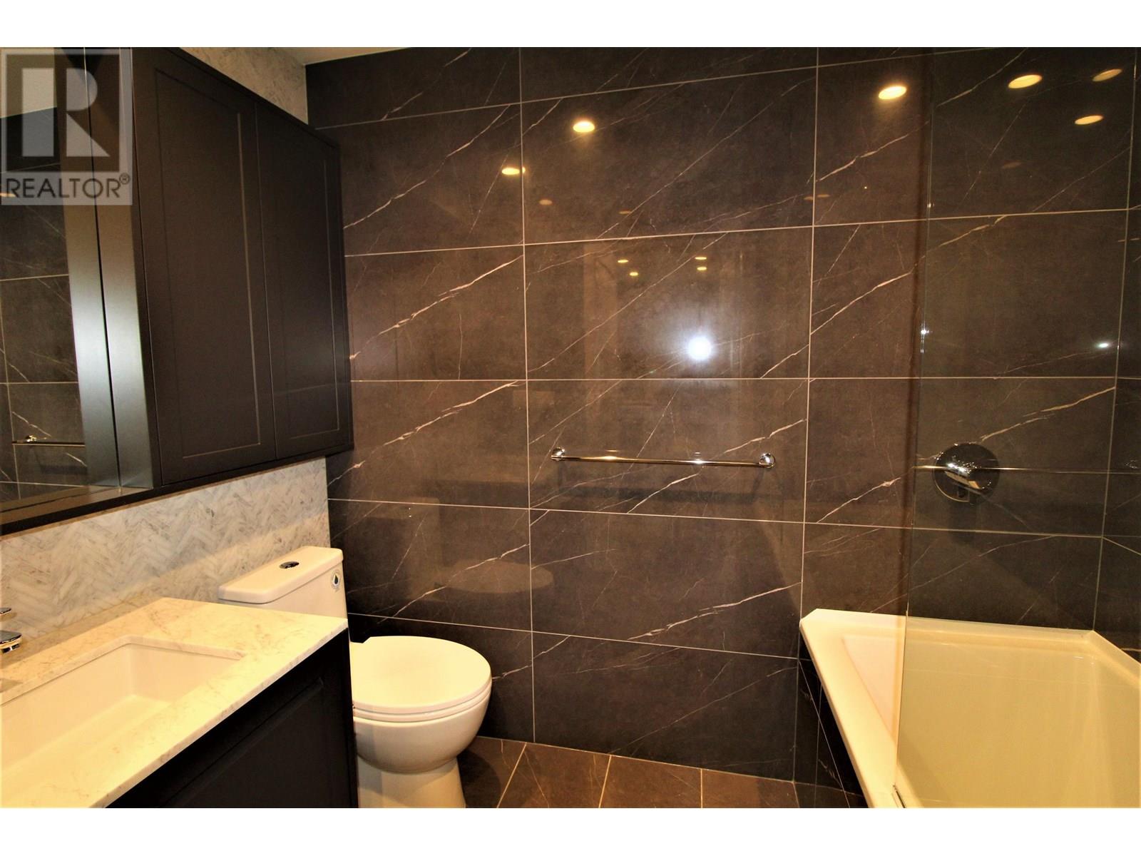Photo 11 of 206 5733 Alberta Street, Vancouver BC